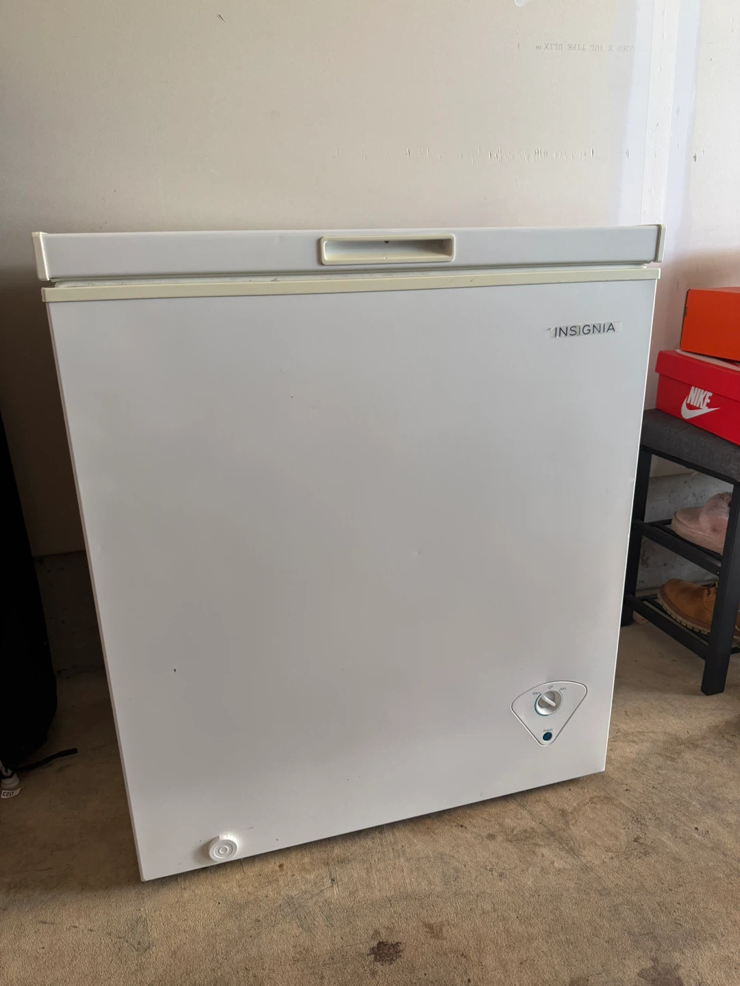 Insignia White Chest Freezer - photo 2