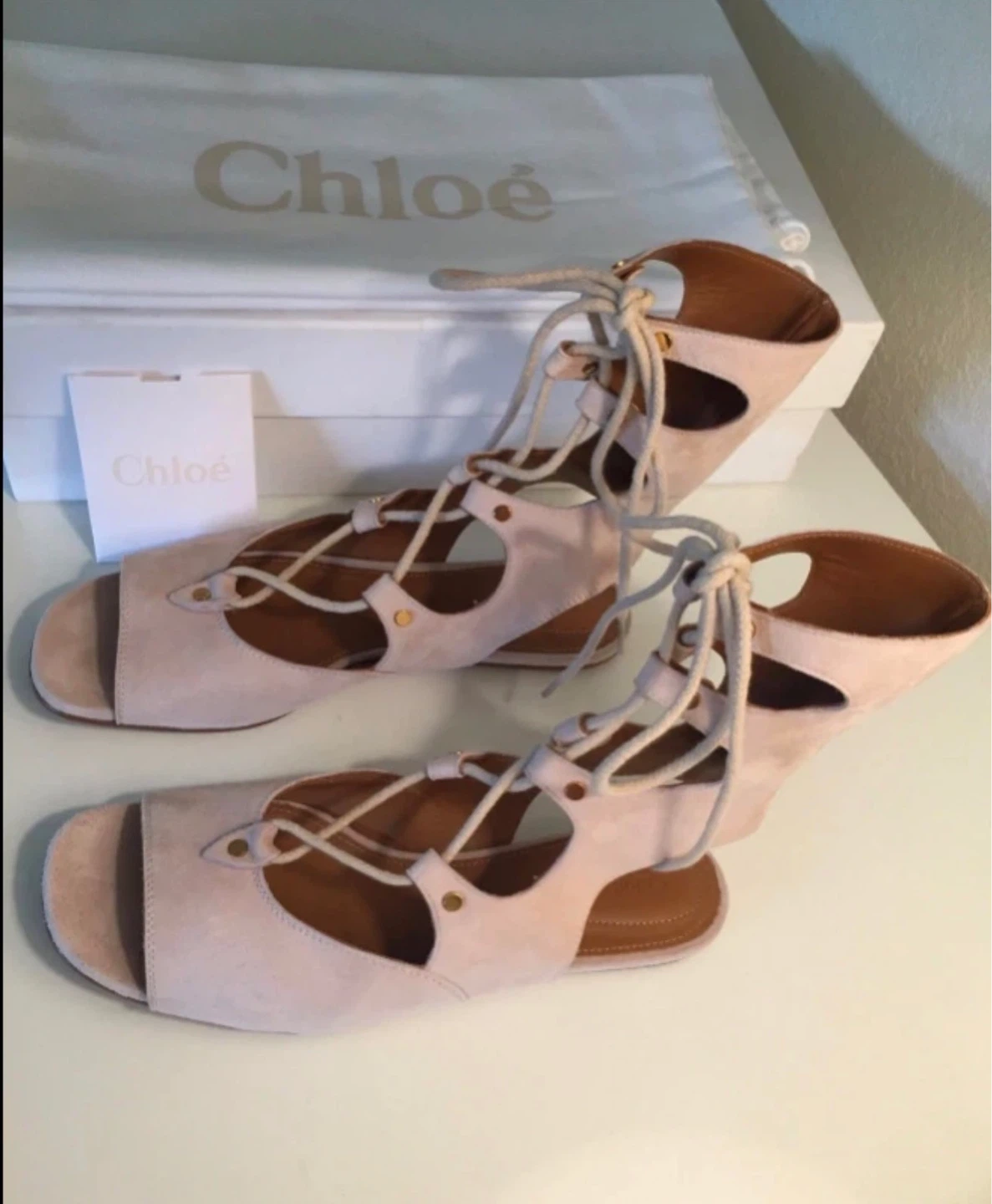 🌱 $995 Chloe 7.5 Lettonia Lace-Up Suede Gladiator Sandals 37.5 - photo 2