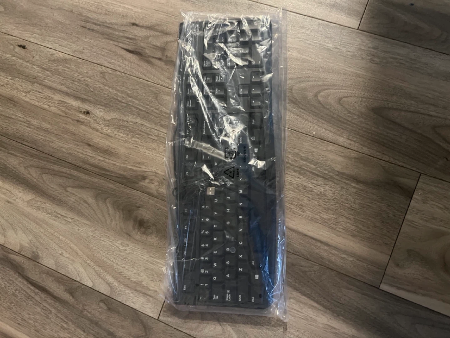Logitech MK120 Keyboard and Mouse Combo - photo 2