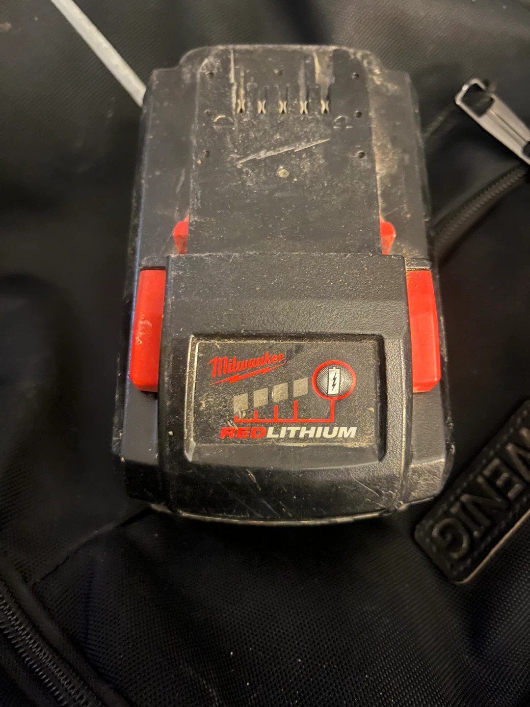 Milwaukee M18 REDLITHIUM XC 6.0 AH Battery Pack - photo 2