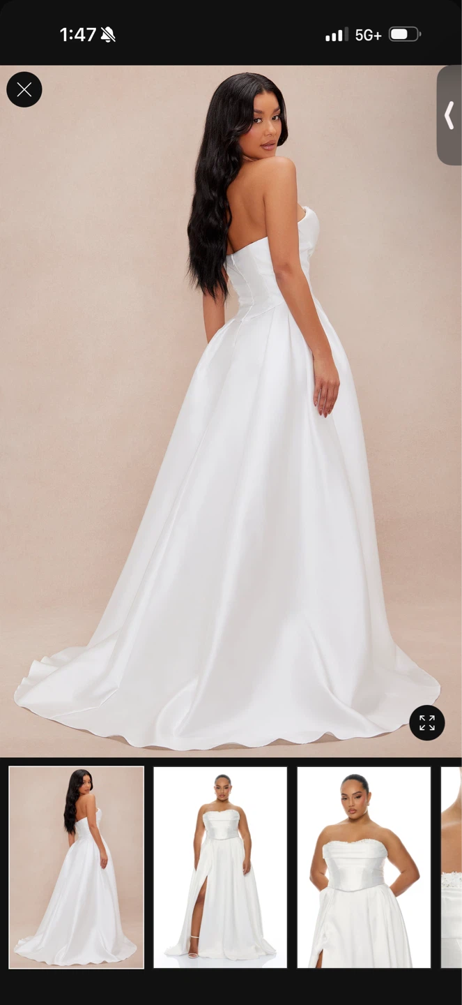 White Strapless Gown with Slit - photo 2
