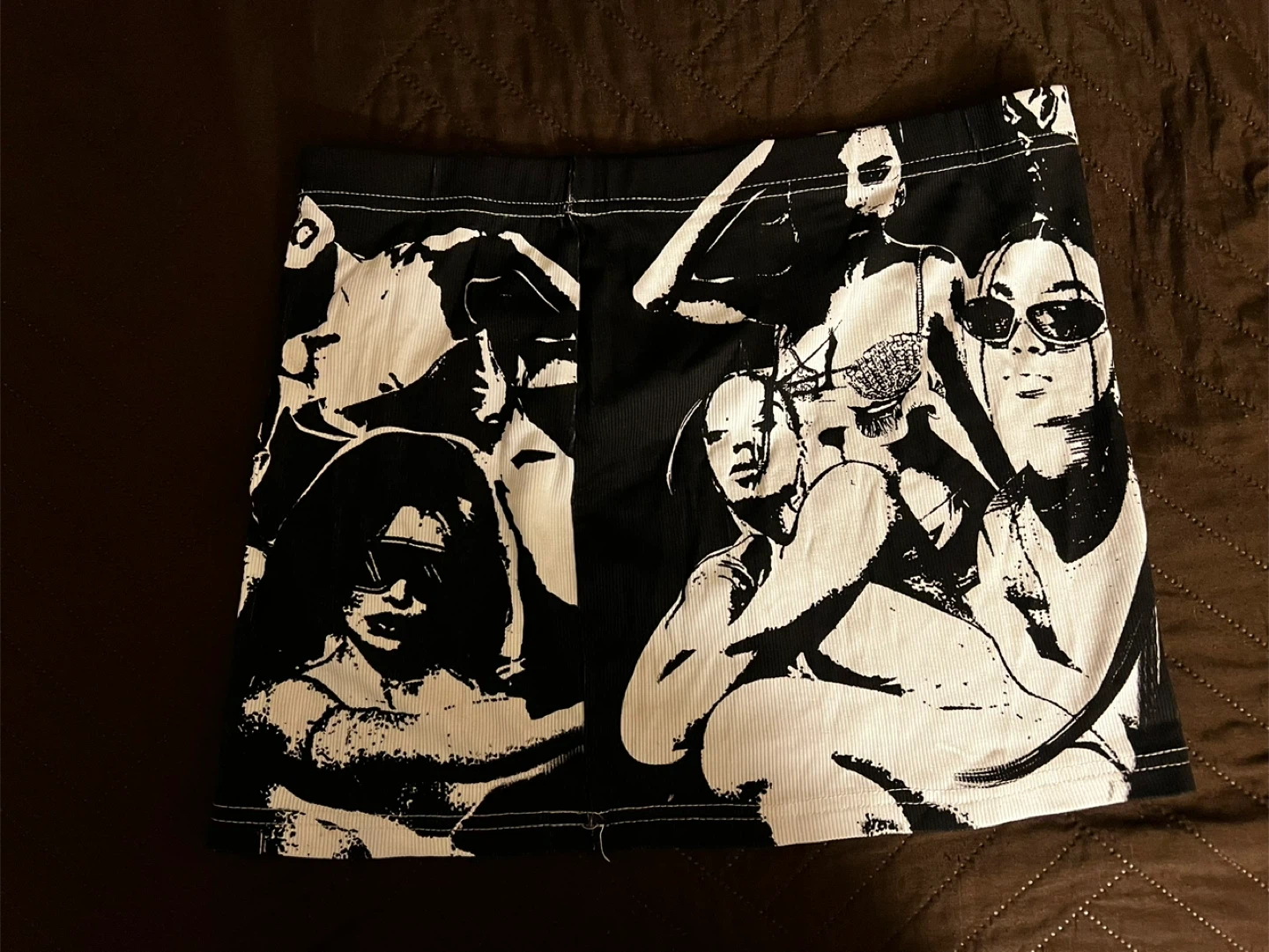 Black & White Graphic Mini Skirt - photo 3
