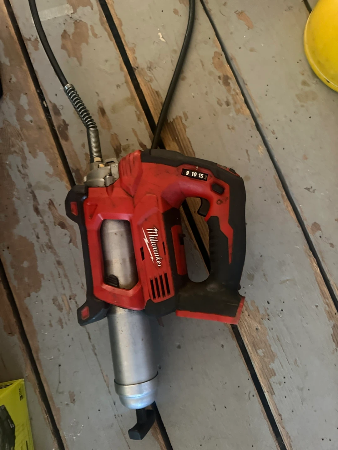 Milwaukee M18 Cordless Grease Gun