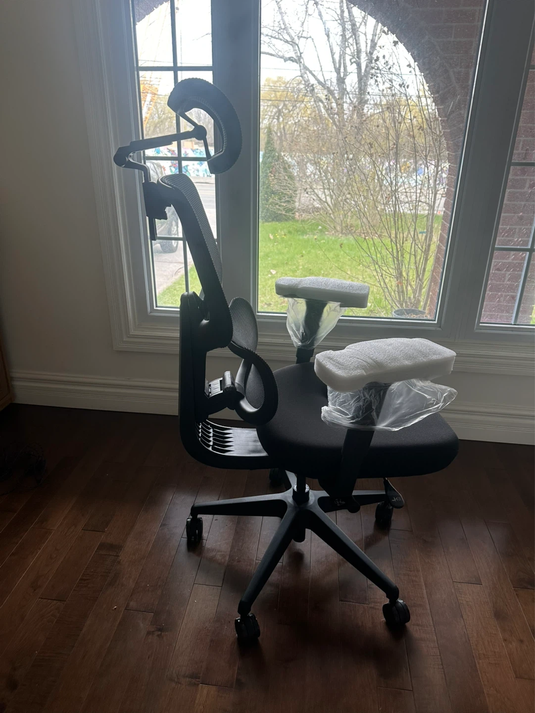 FlexiSpot Ergonomic Office Chair- C7- New - photo 3