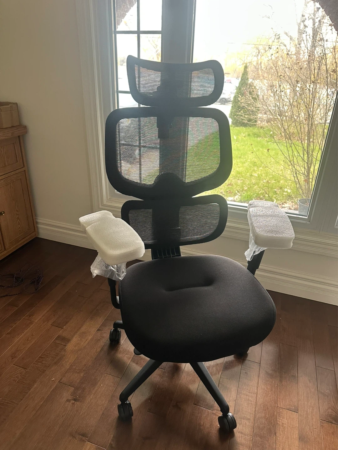 FlexiSpot Ergonomic Office Chair- C7- New