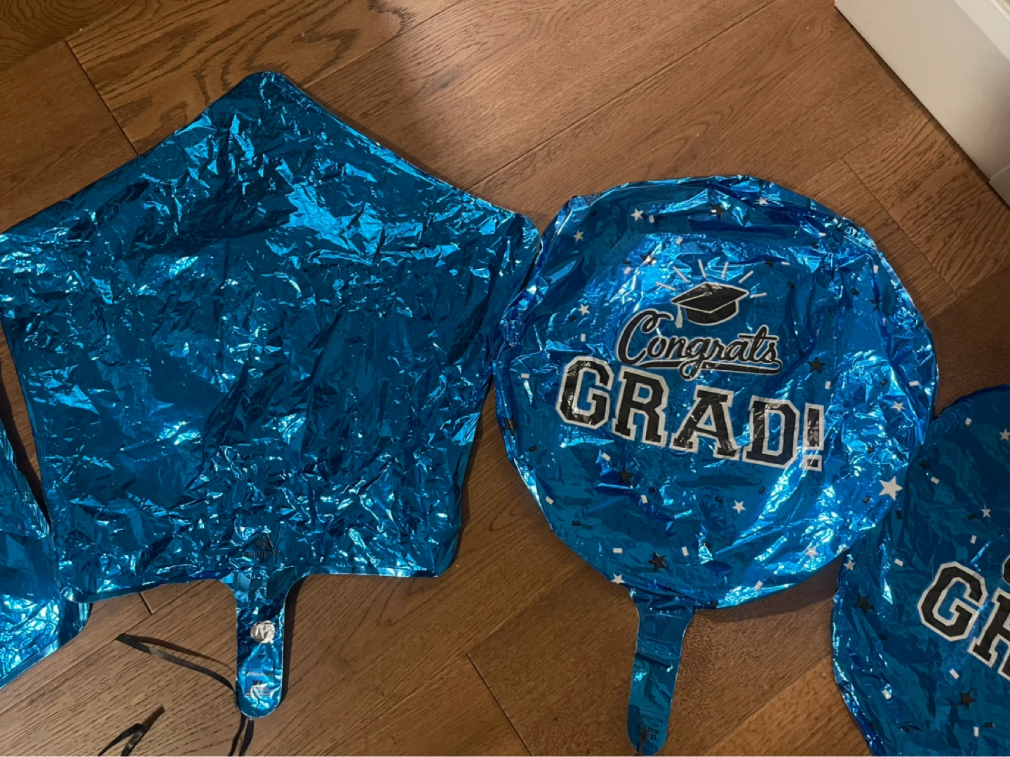 Graduation Foil Balloon Bouquet - photo 2