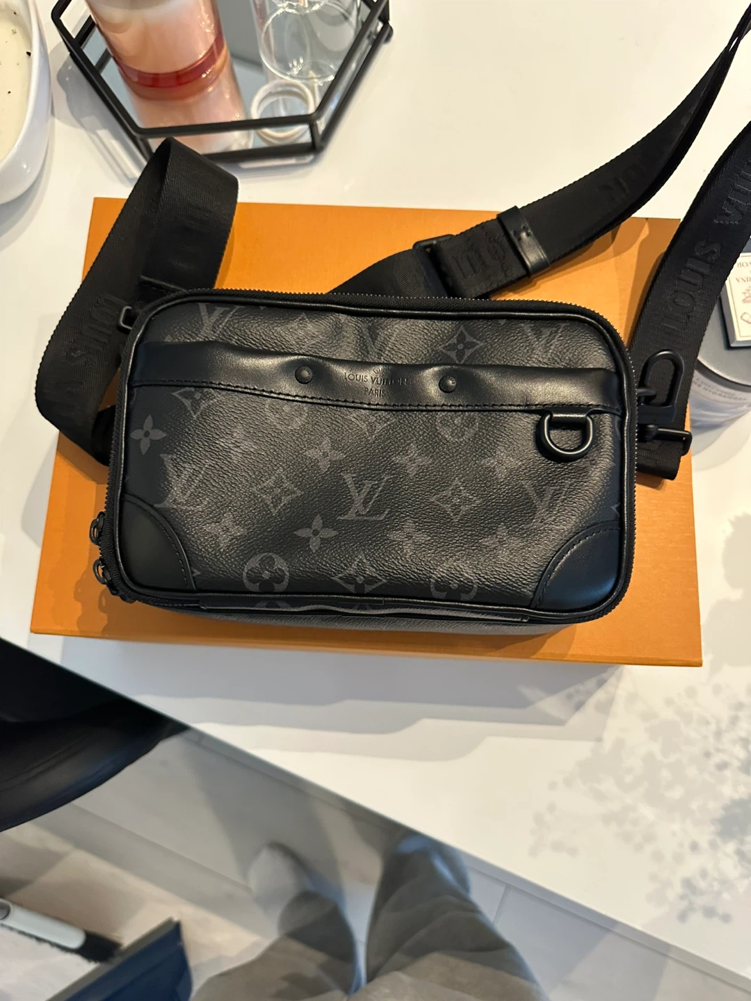 Louis Vuitton Alpha Messenger Bag - photo 3