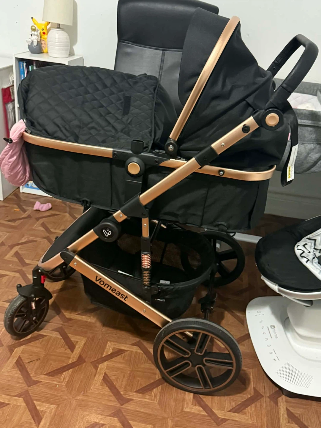 Vomeast Baby Stroller - Black and Gold - photo 3