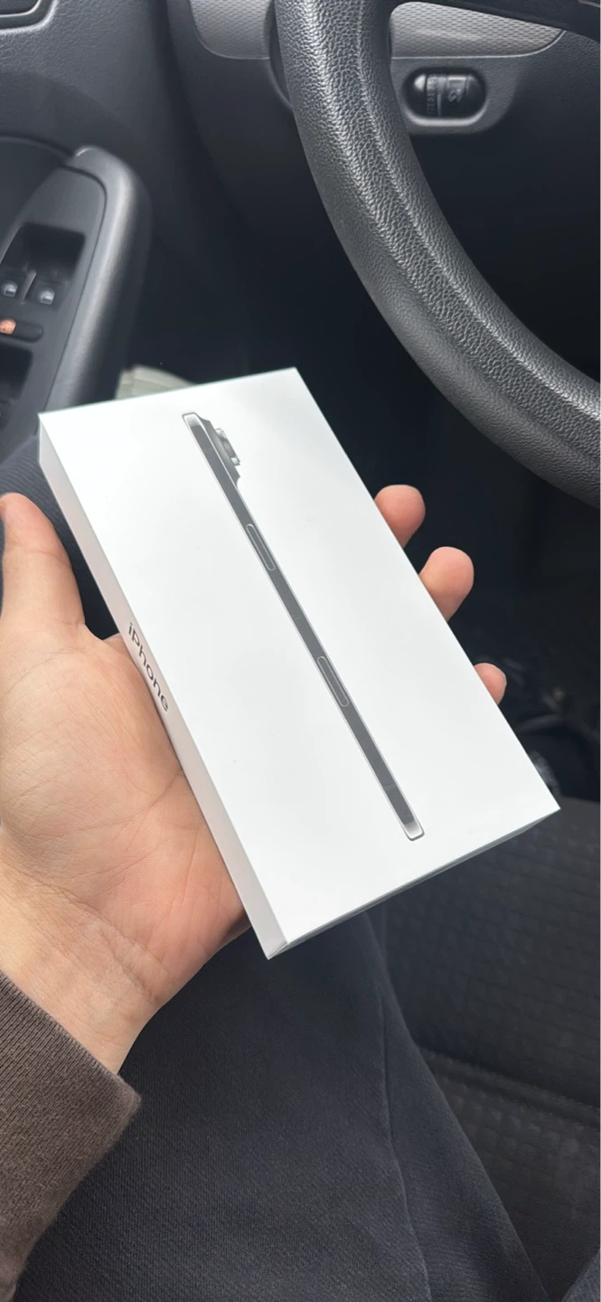 Apple iPhone Box