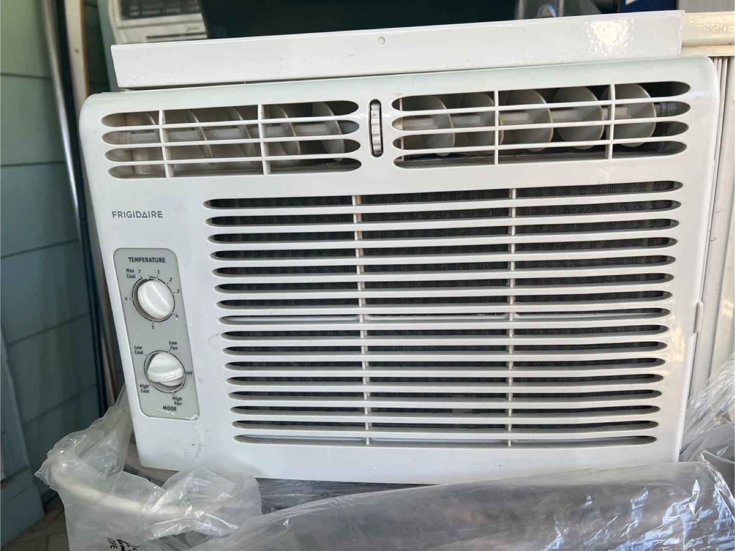 Frigidaire Window Air Conditioner FFRA0511R1