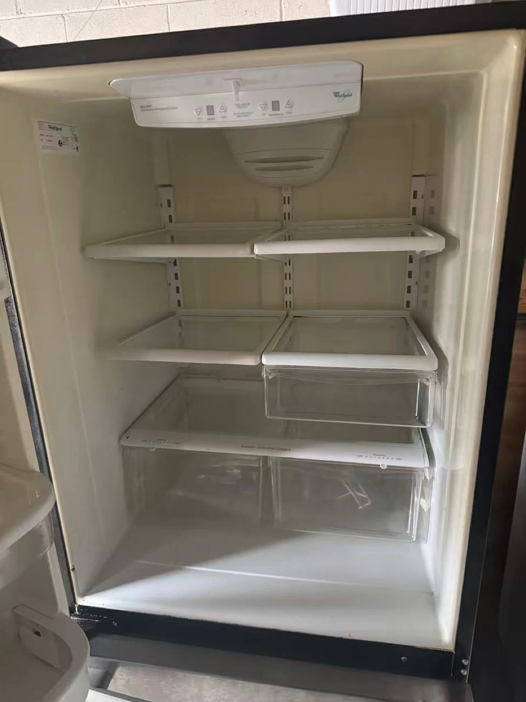Good condition whirlpool fridge $300 - photo 5