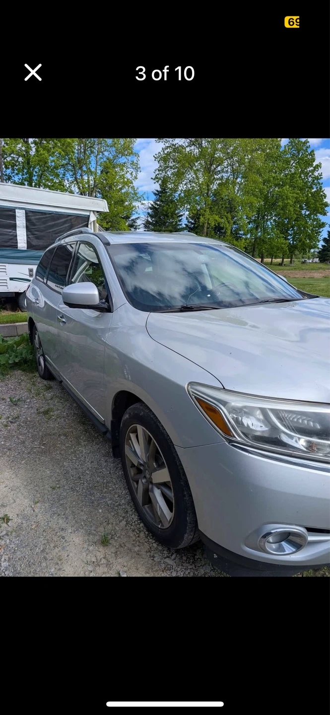 Silver Nissan Pathfinder Platinum 2014 fully loaded - photo 3