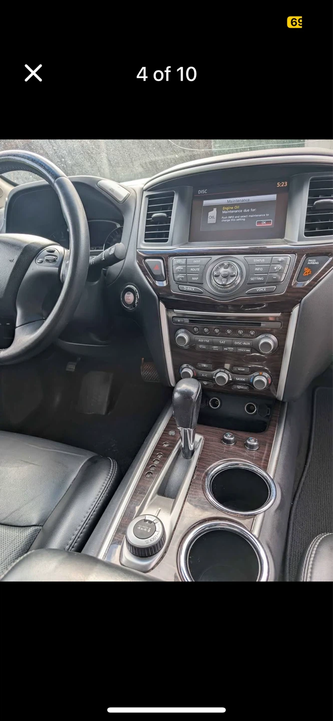 Silver Nissan Pathfinder Platinum 2014 fully loaded - photo 4