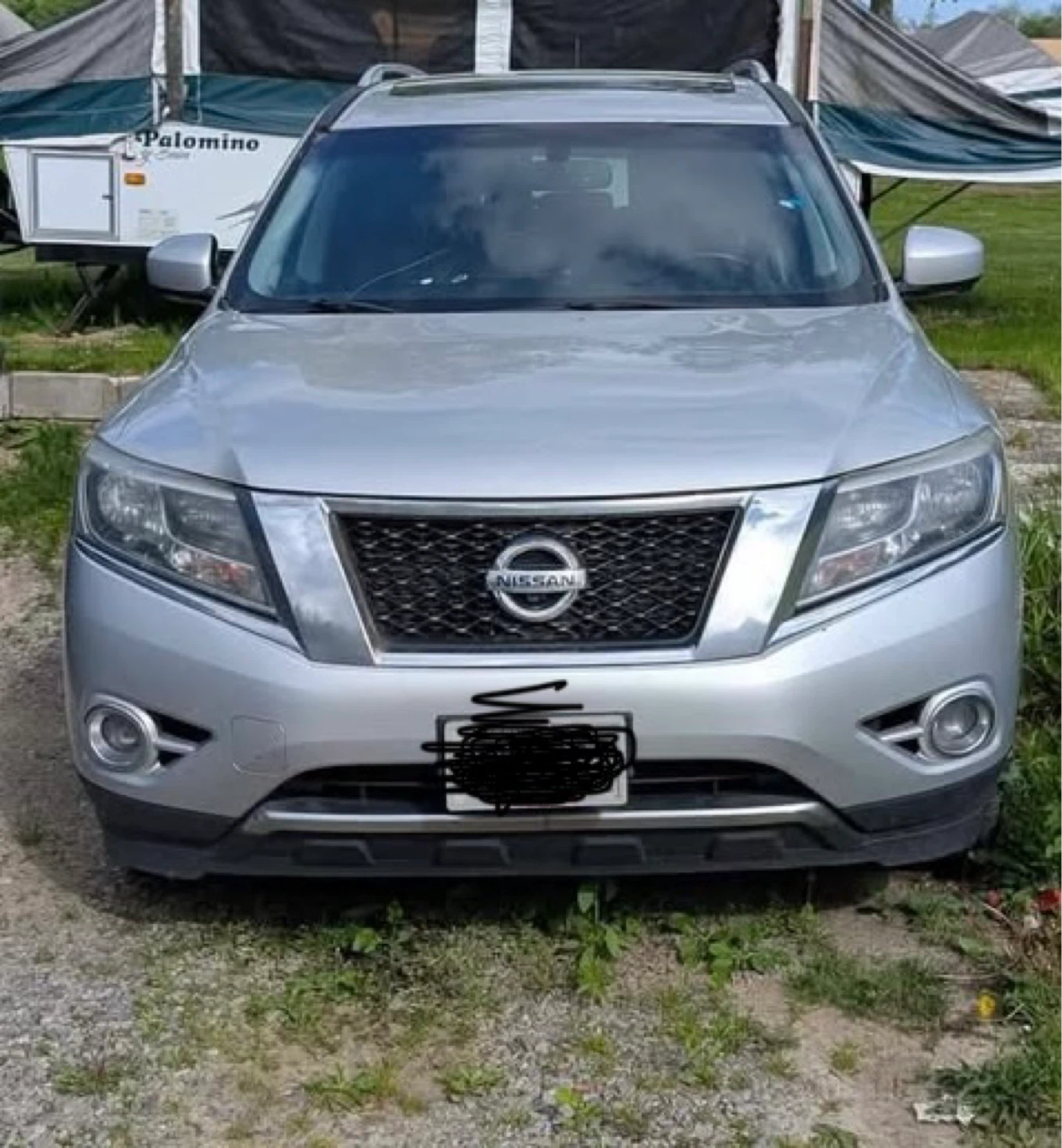 Silver Nissan Pathfinder Platinum 2014 fully loaded - photo 2