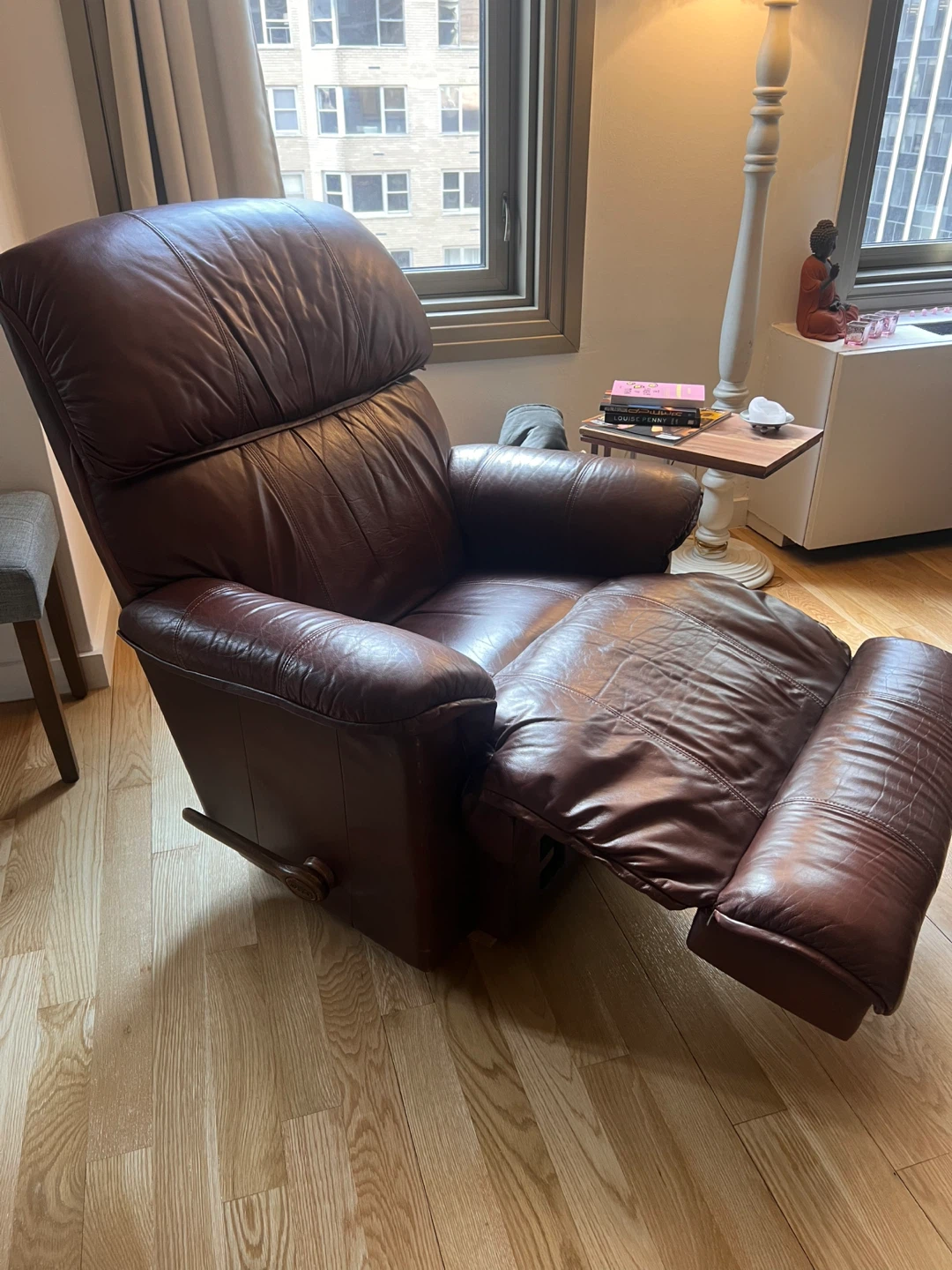 Brown Leather Recliner Chair - photo 3