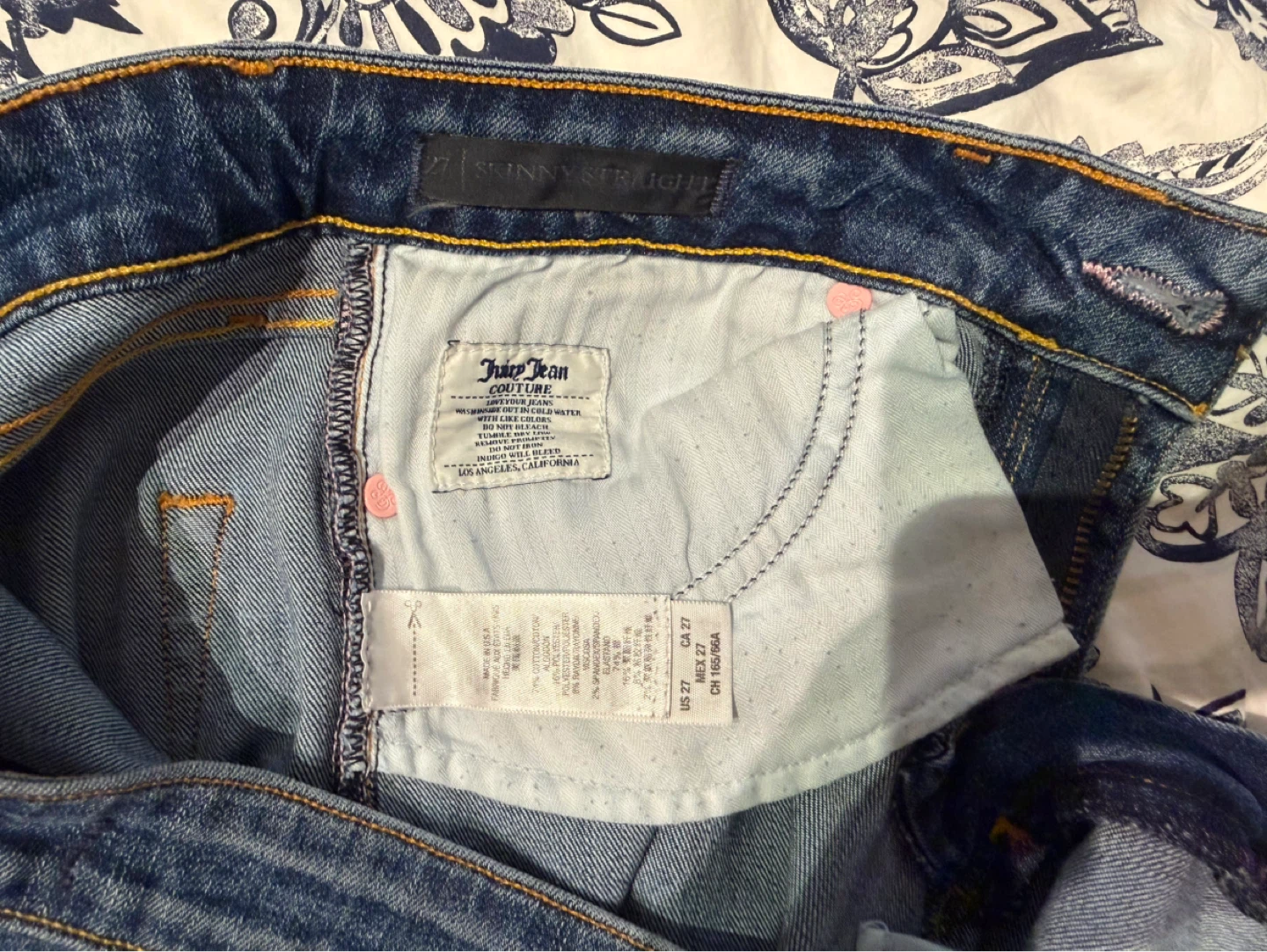 Juicy Couture "Sunny Straight" Jeans - Size 27 - photo 3