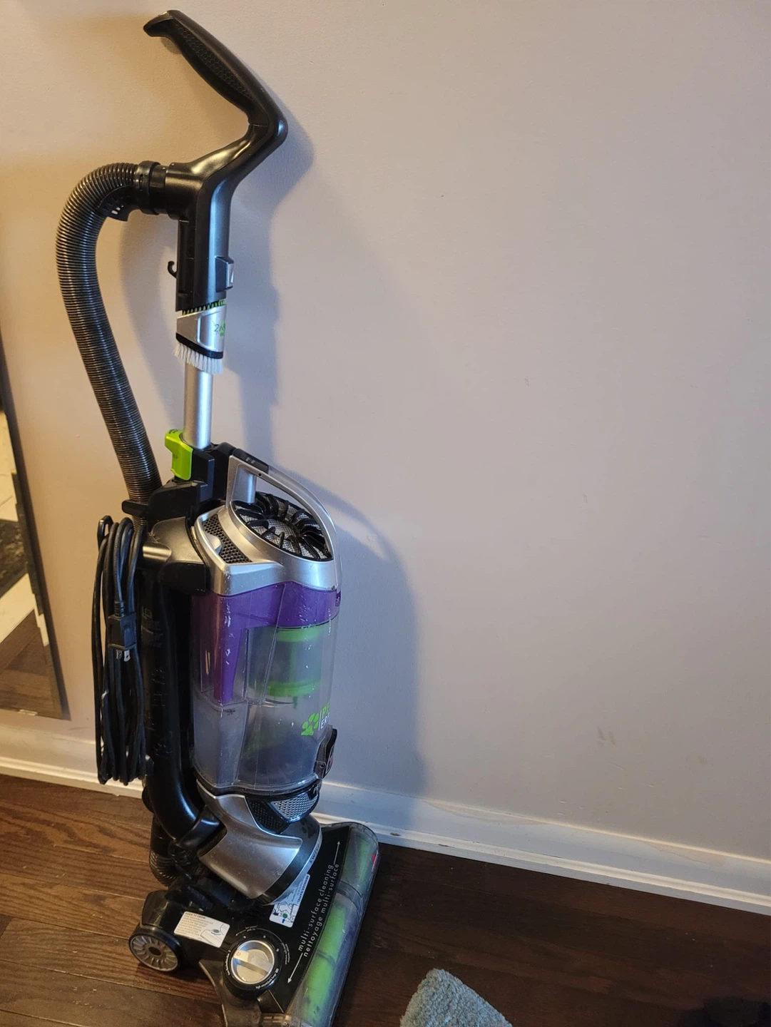 BISSELL CleanView Swivel Pet Vacuum