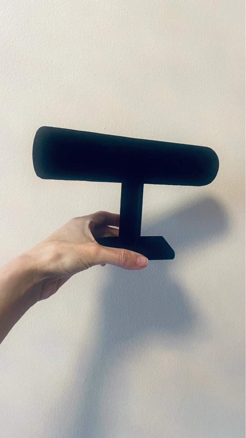Bracelet holder