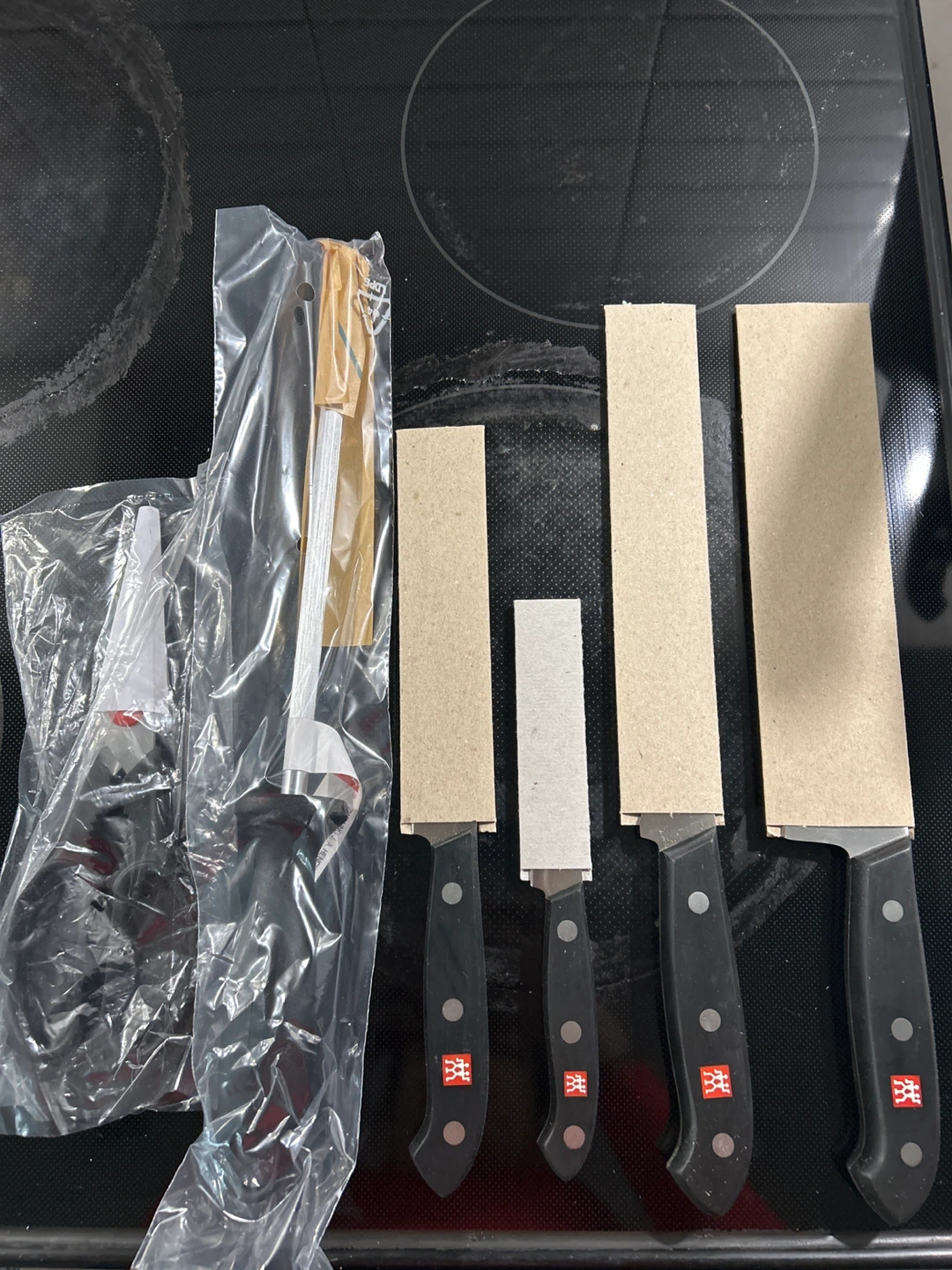 NEW Zwilling J.A. Henckels Traditional 6-Piece Knife Set - photo 2