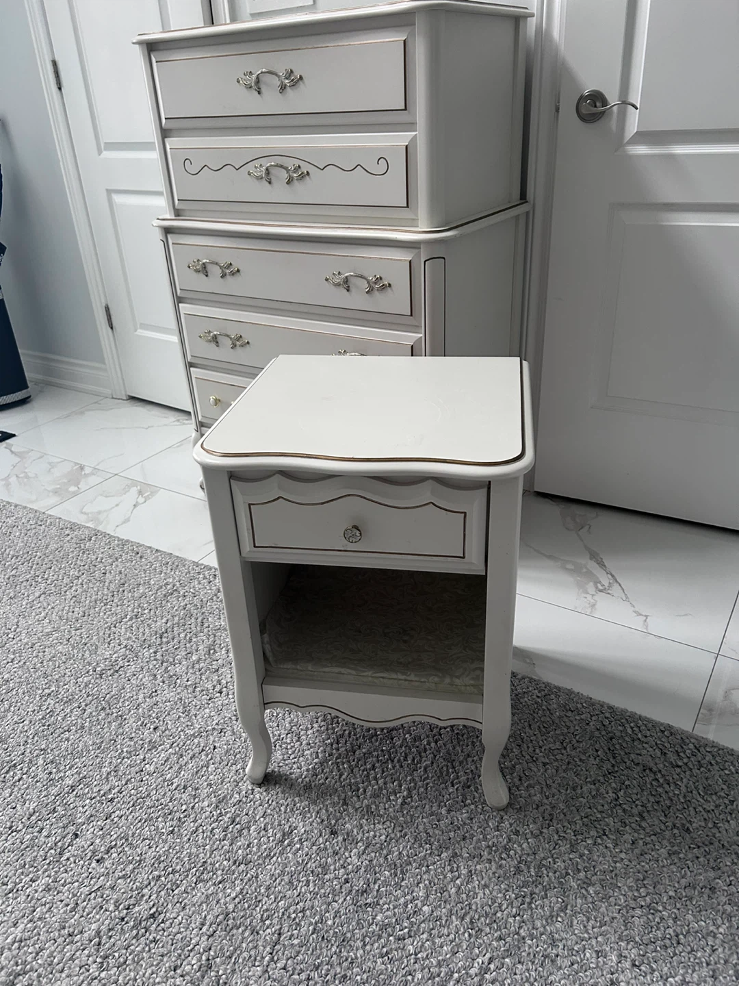 Vintage French Provincial Dresser & Nightstand Set - photo 2