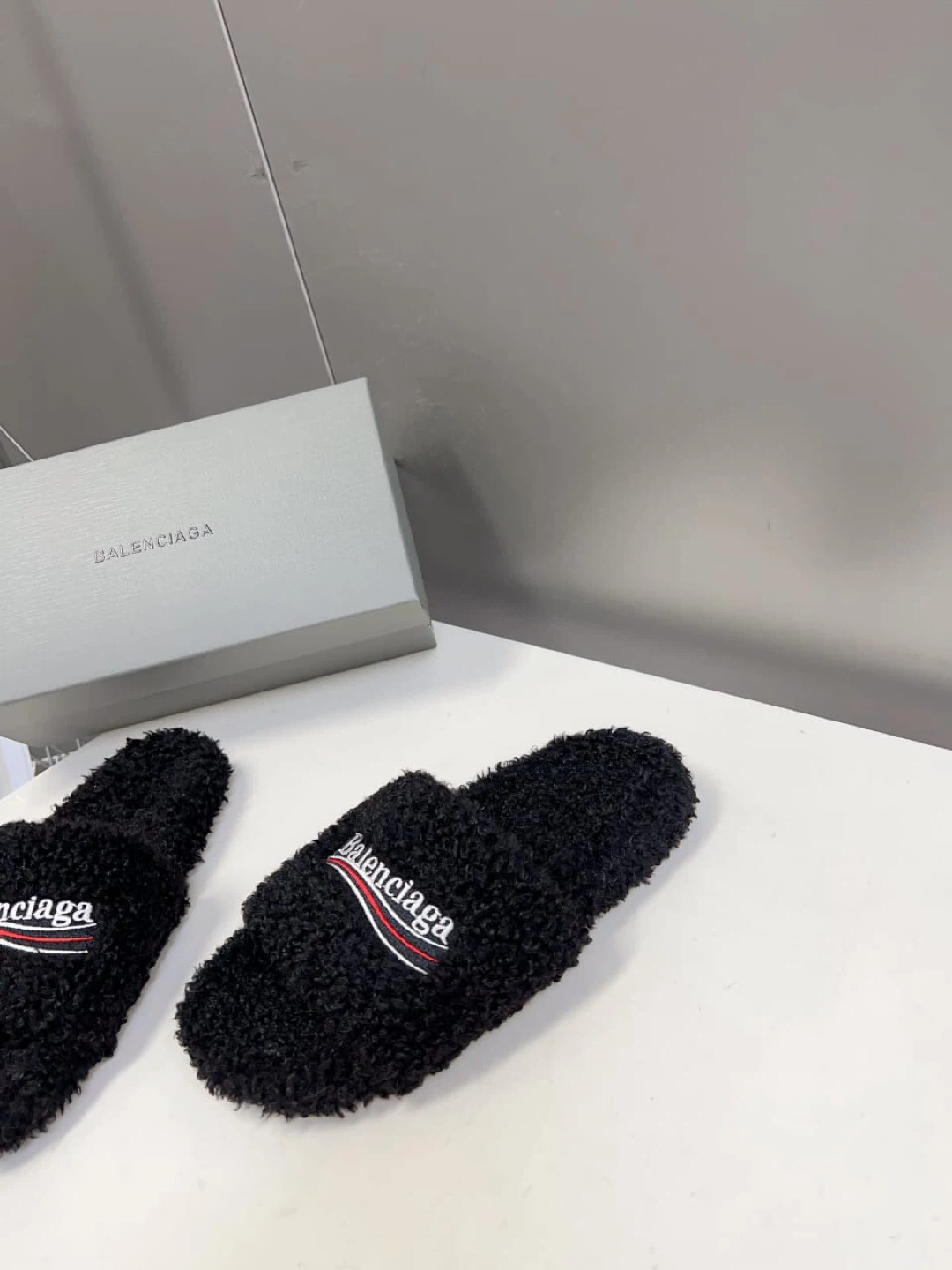 Balenciaga Black Fuzzy Slippers with Logo - photo 4