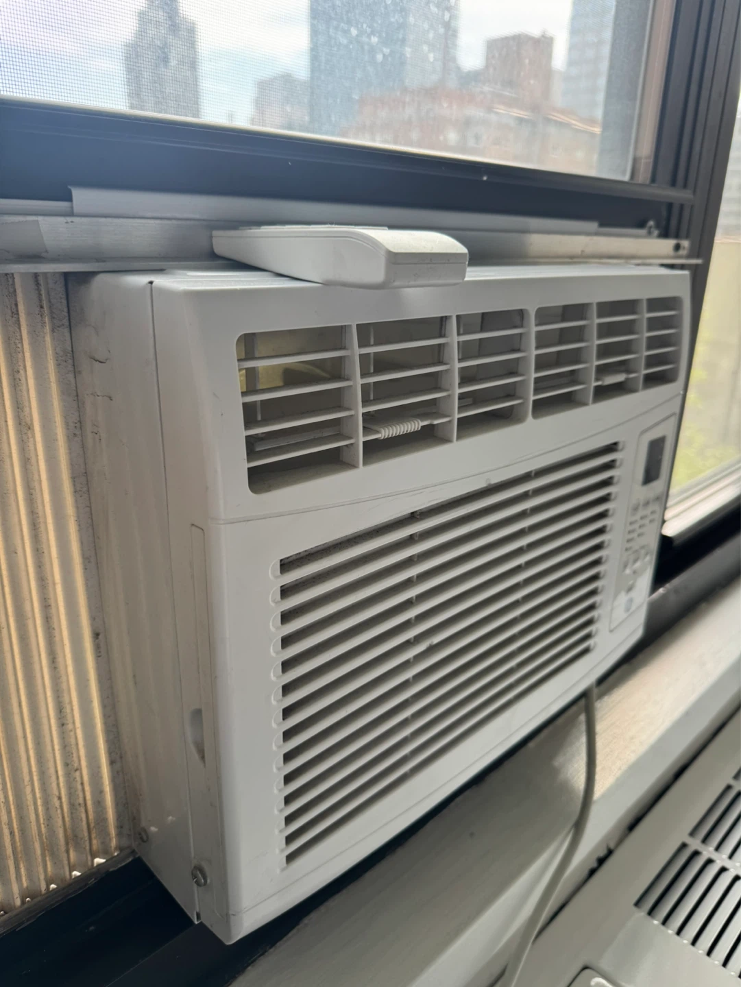 GE Window Air Conditioner AHEB96CAQ3 - photo 4