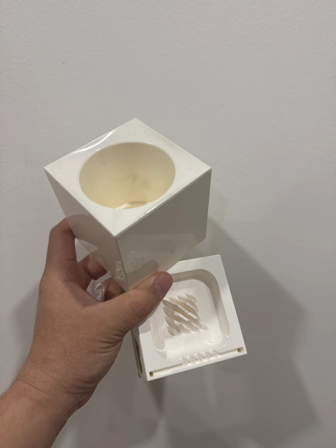 White Desk Organizer with Charging Ports - photo 4