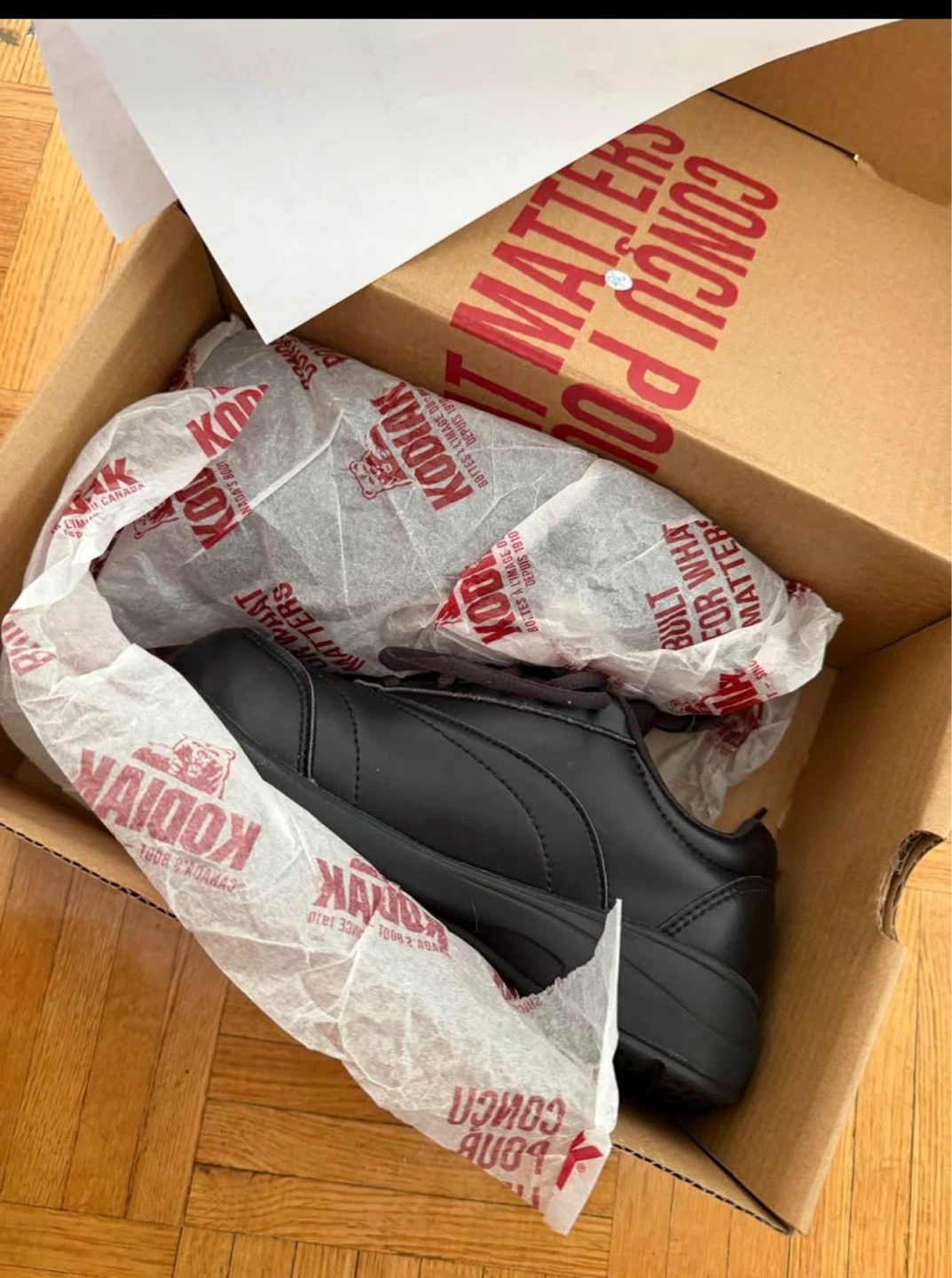 Brand new KODIAK safety shoes for women