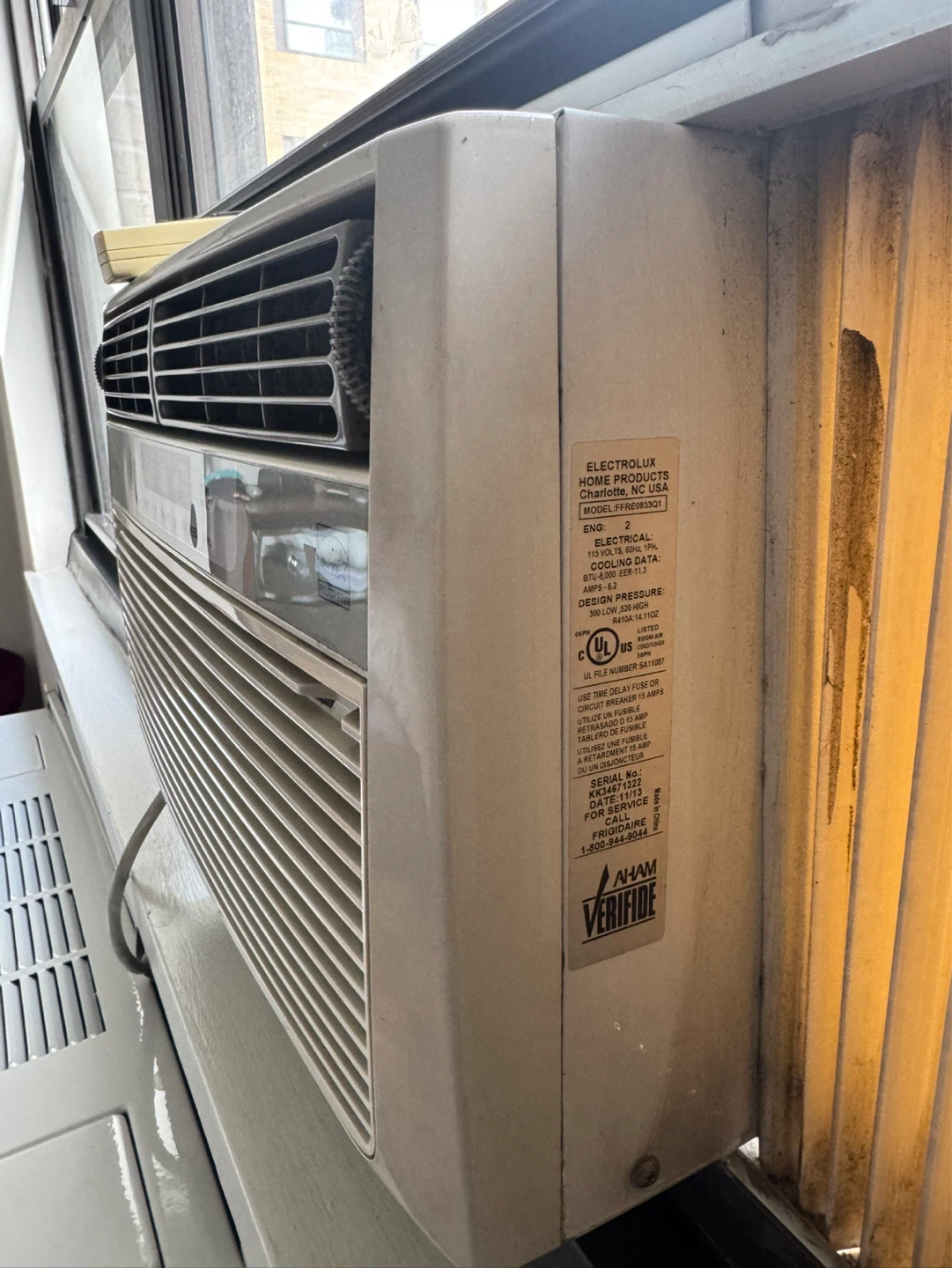 Frigidaire Window Air Conditioner - photo 5