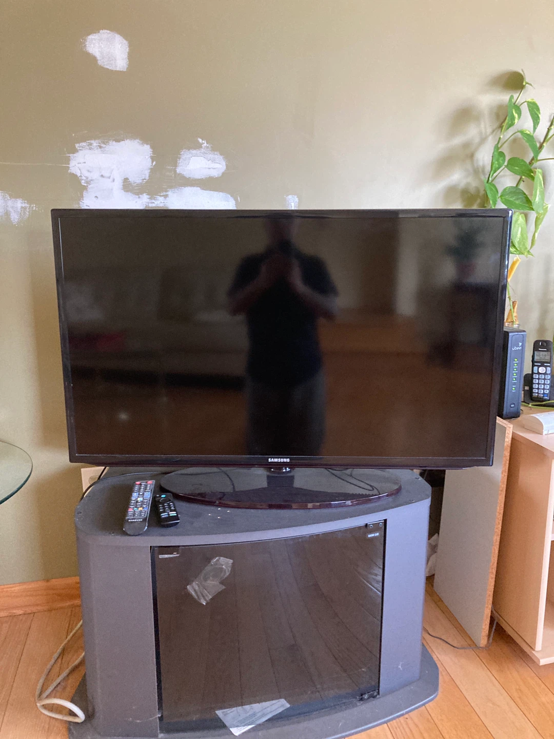 Samsung Flat Screen TV