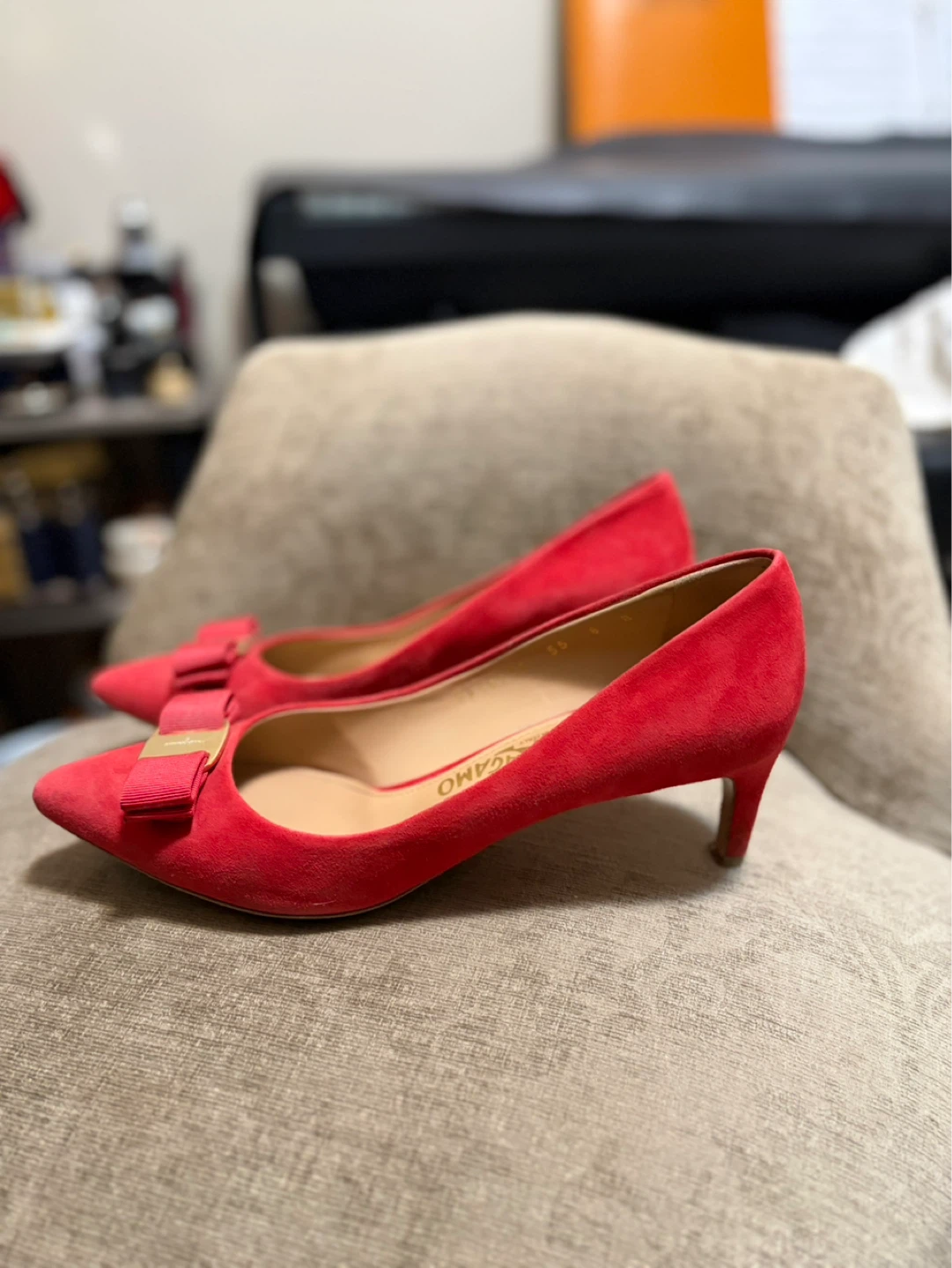 Salvatore Ferragamo Red Suede Vara Bow Pumps - photo 2