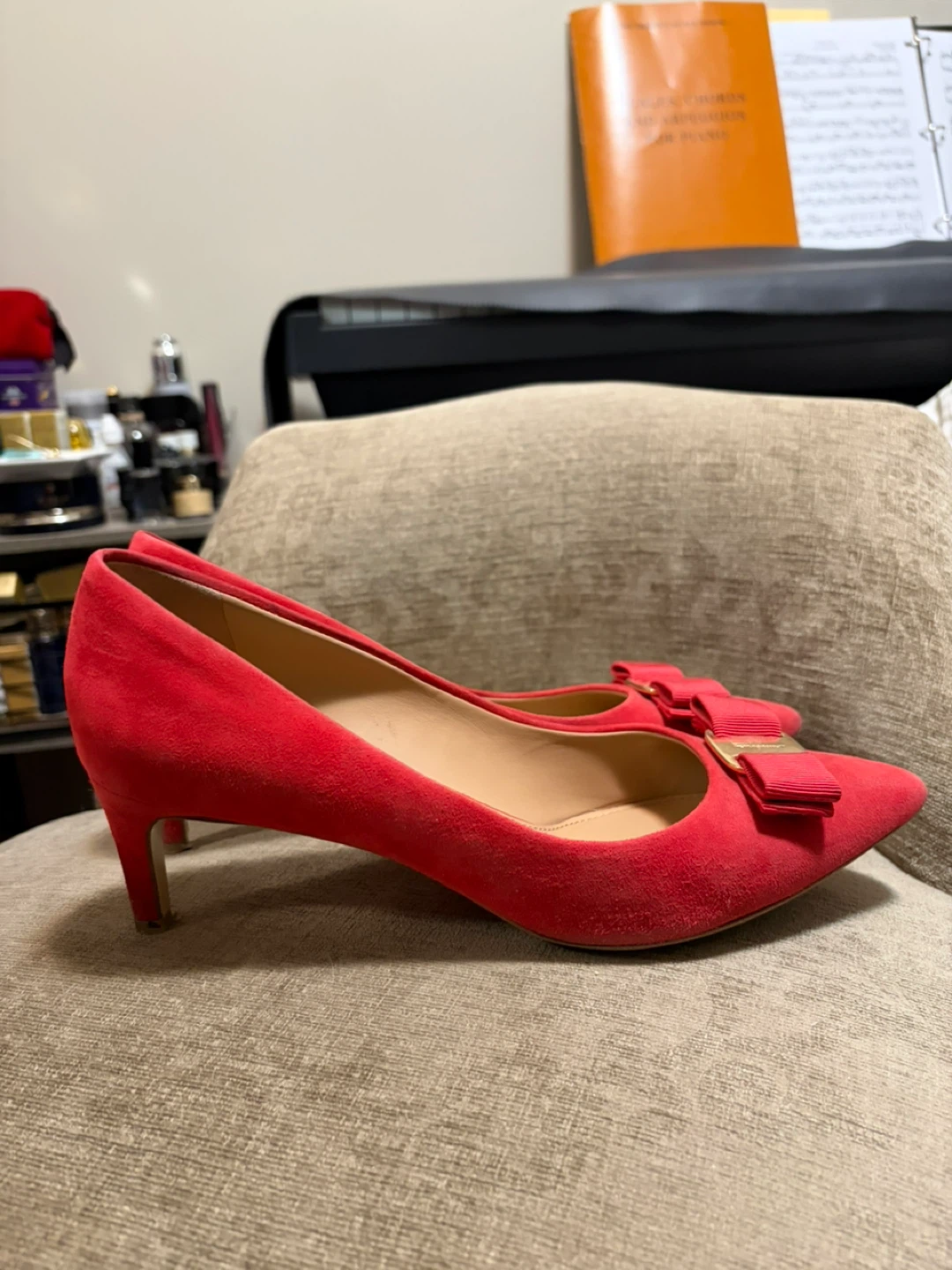Salvatore Ferragamo Red Suede Vara Bow Pumps - photo 4