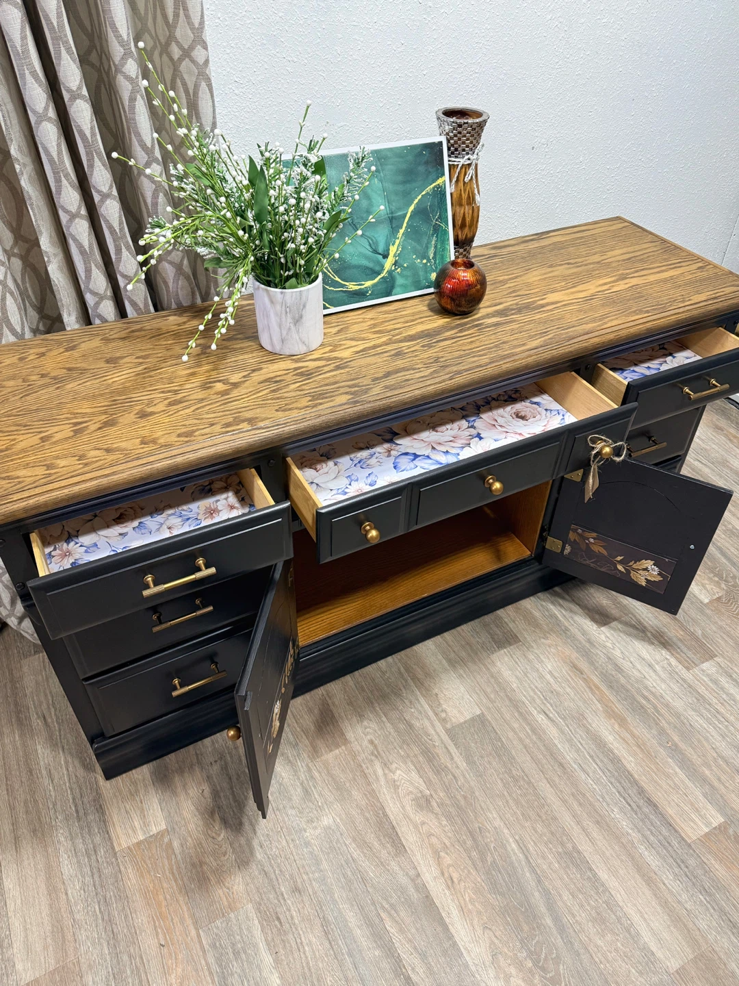 Refinished Black Sideboard / TV Stand - photo 4