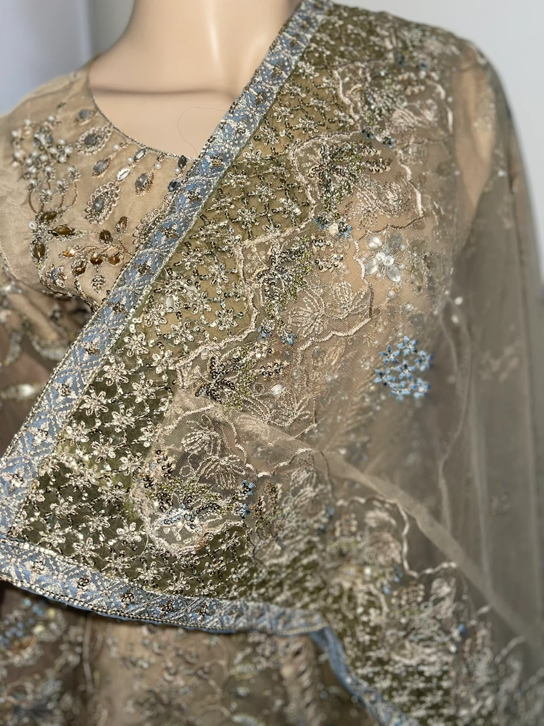 EVERYTHING MUST GO SALE!! Pakistani Indian outfits dresses - photo 3