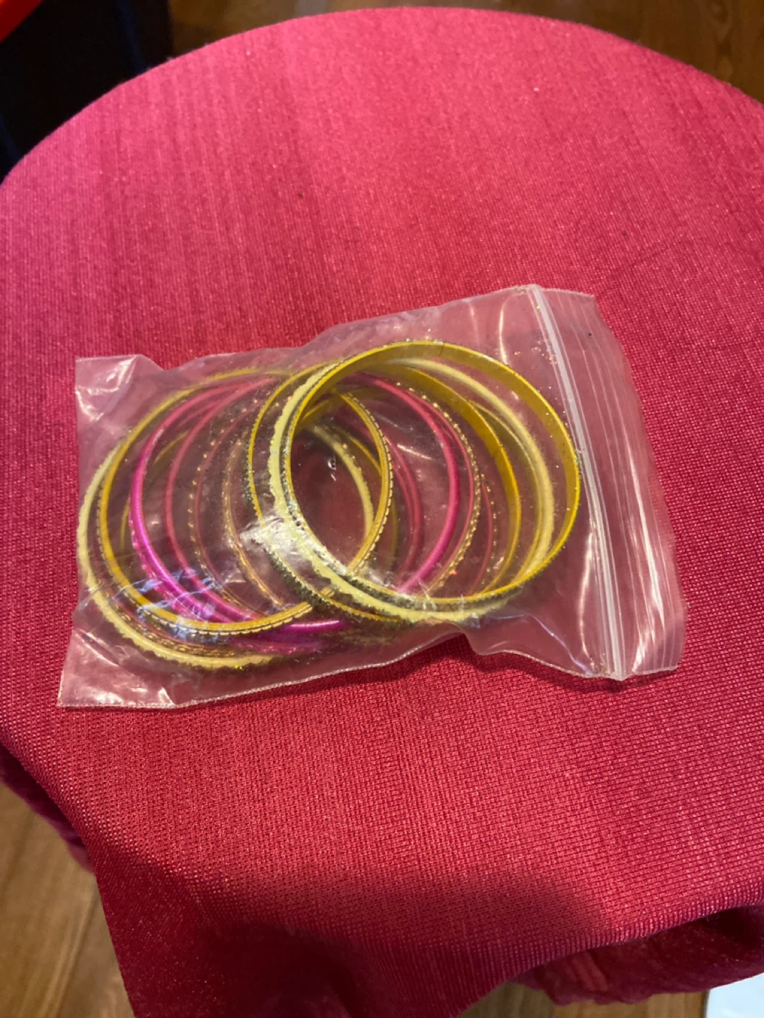 Set of 10 colourful bangles