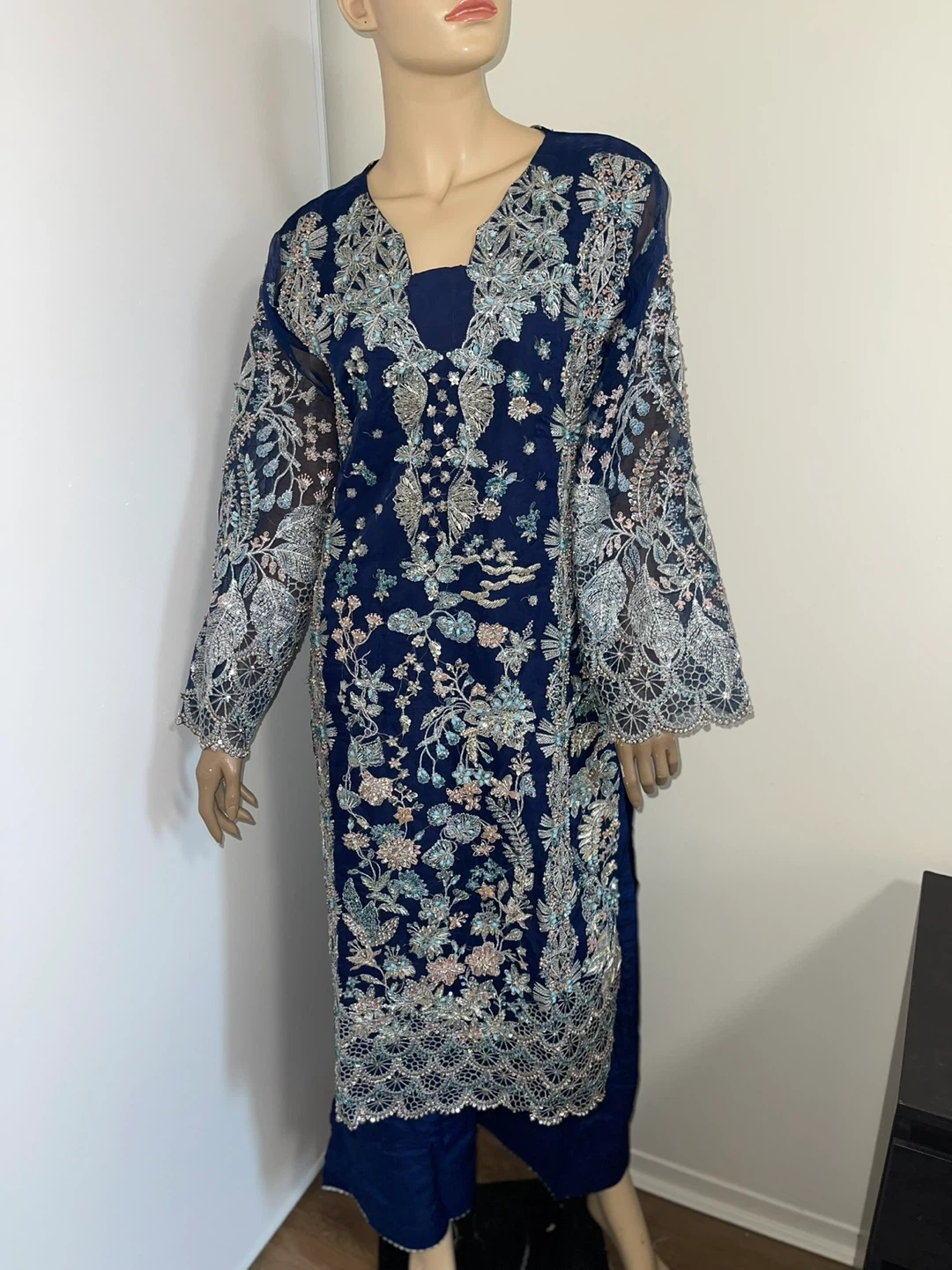Everything must go sale!! - photo 2