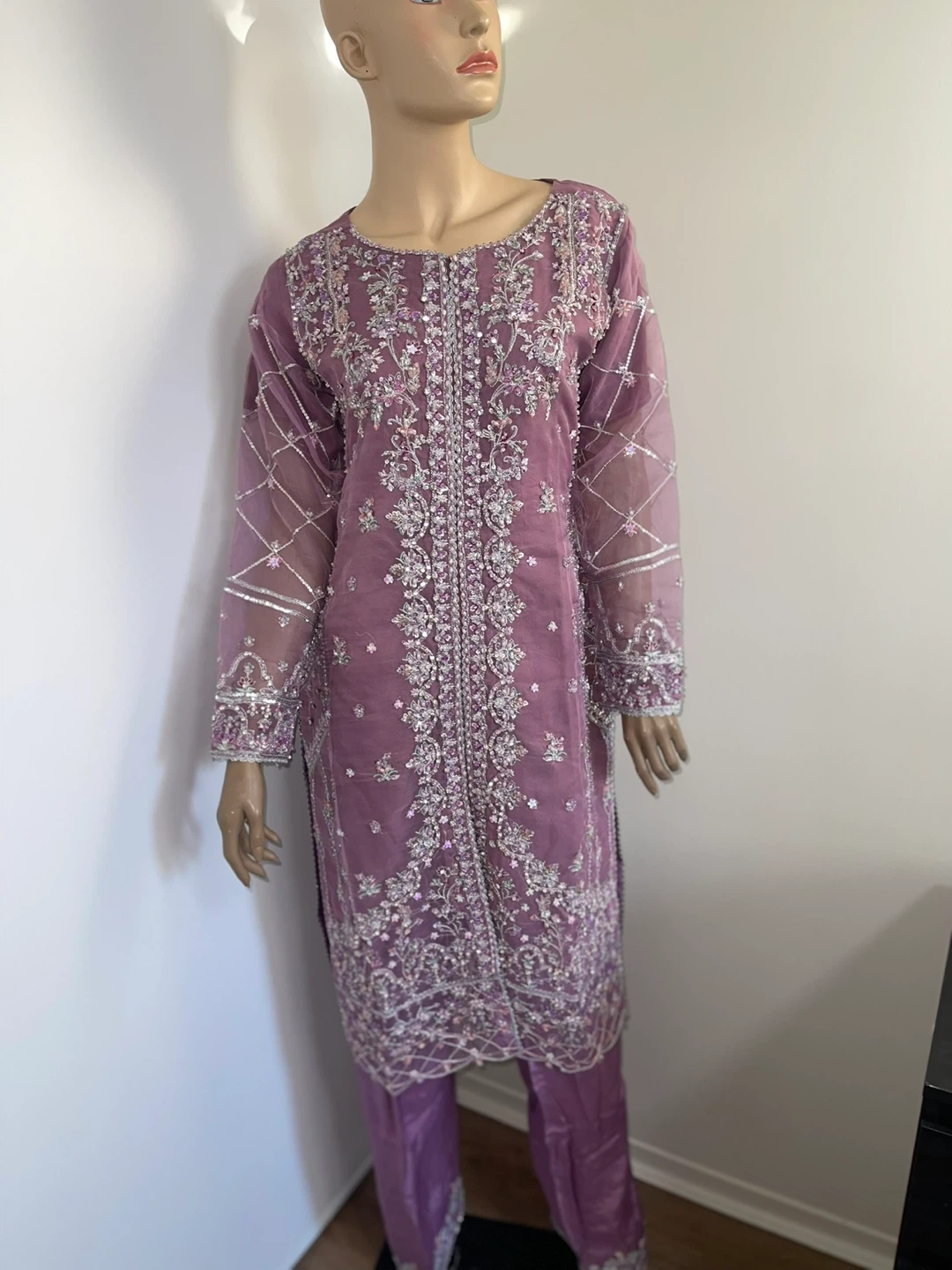 EVERYTHING MUST GO SALE!! PAKISTANI INDIAN DRESSES - photo 5