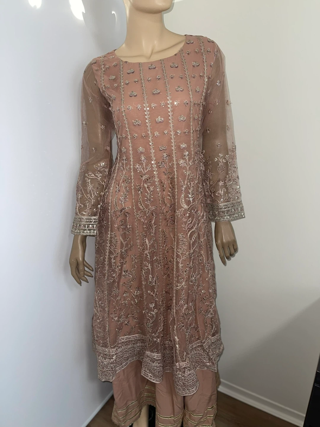 EVERYTHING MUST GO SALE!! PAKISTANI INDIAN DRESSES