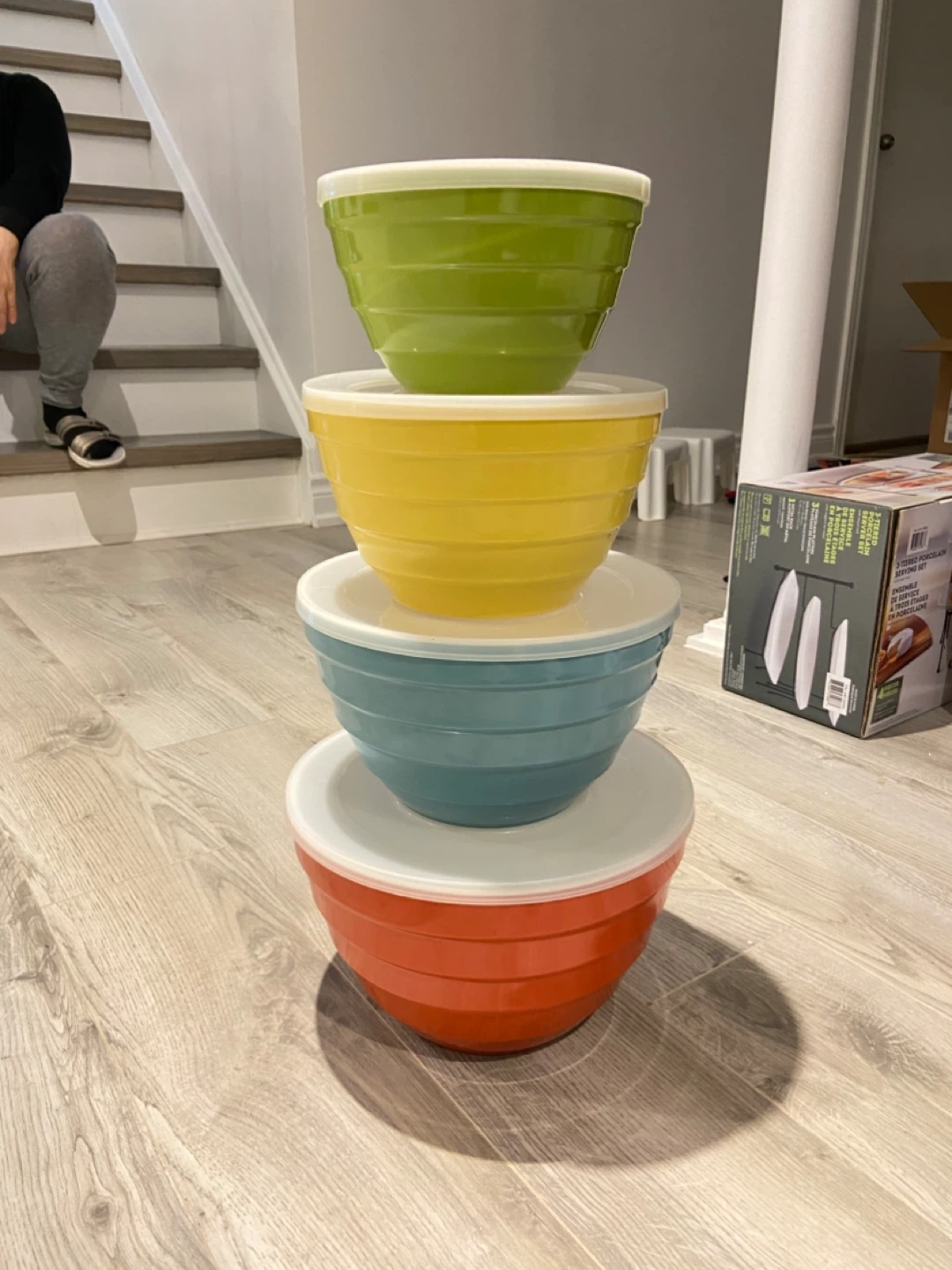 Set of 4 Nesting Mixing Bowls with Lids