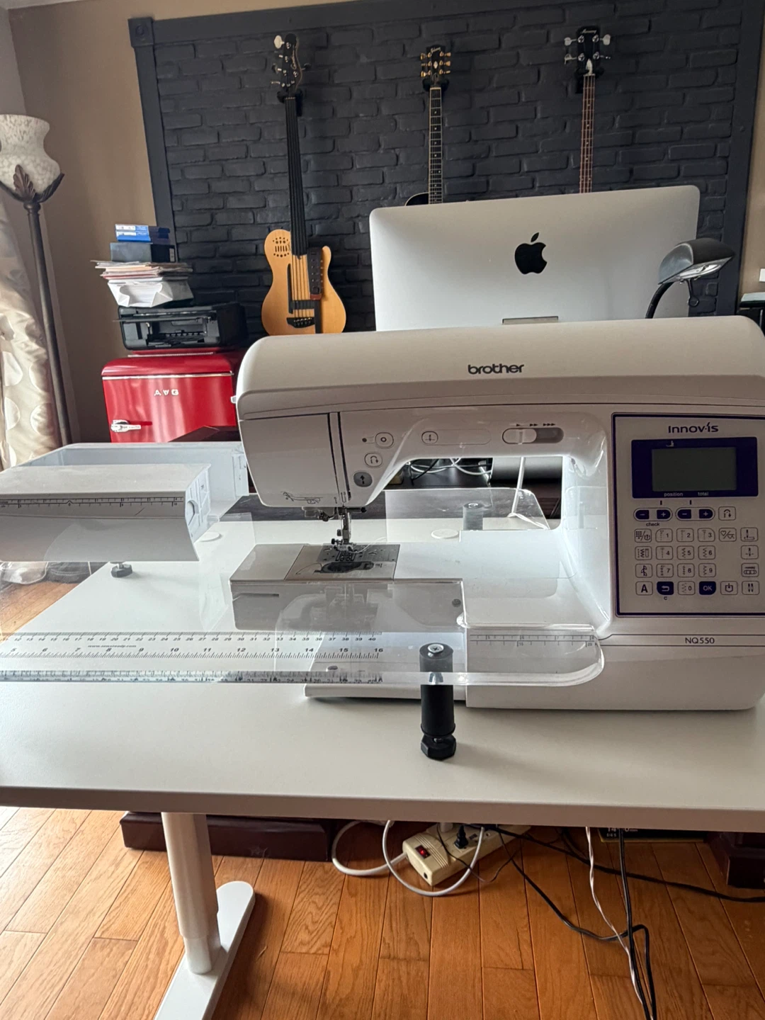 Machine à coudre Brother Innovis NG550
