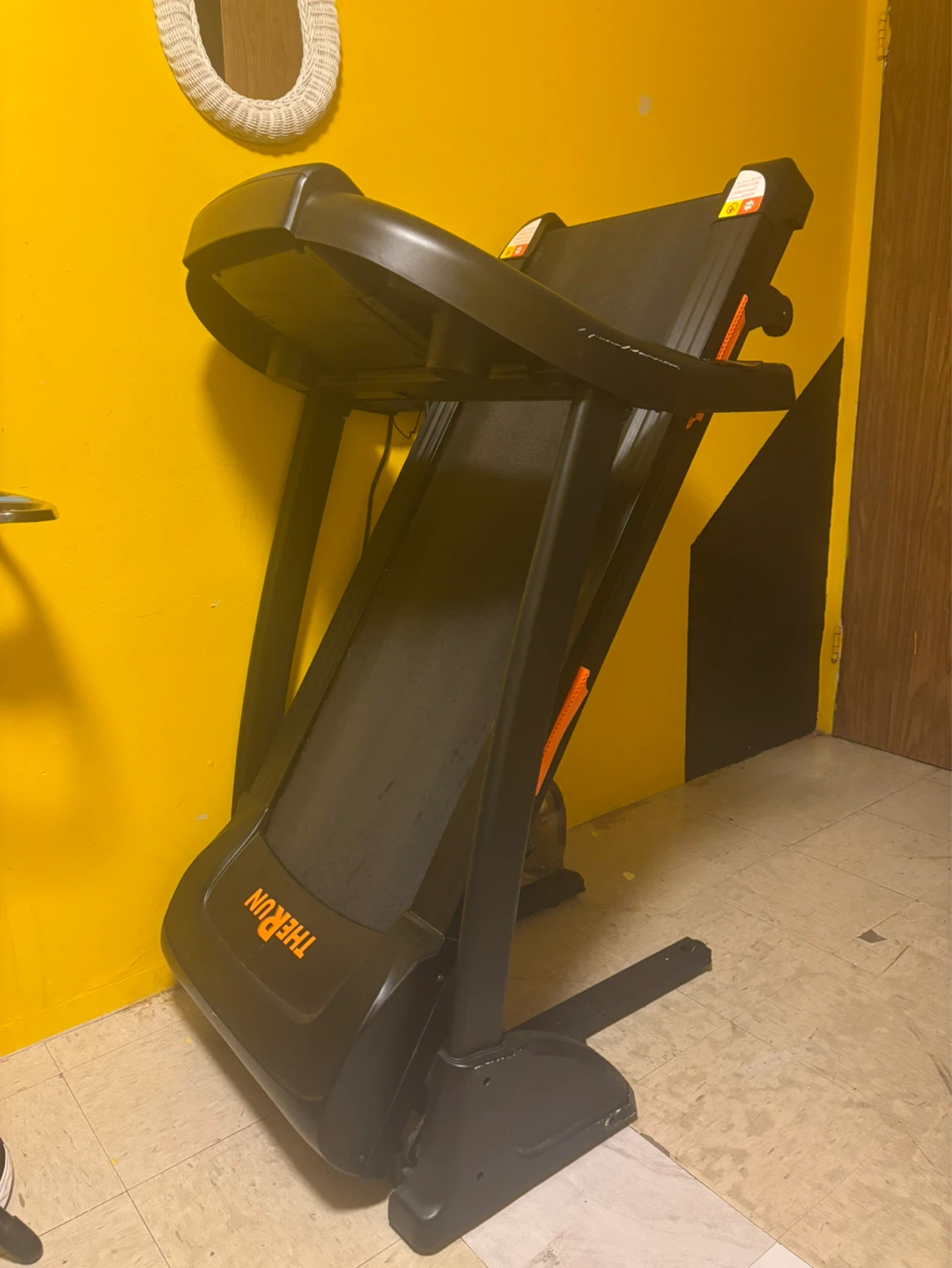 THE RUN Treadmill - photo 3