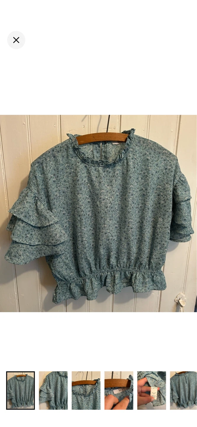 Suzy Shier Floral Print Blouse