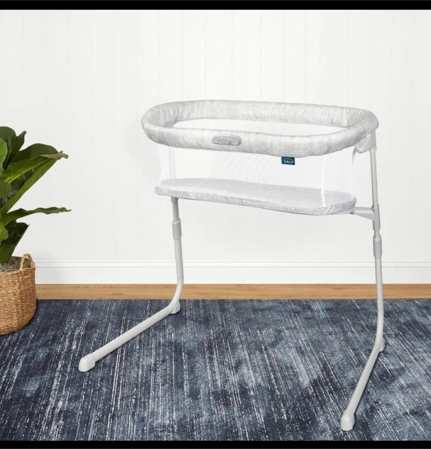 HALO Bassinest Swivel Sleeper