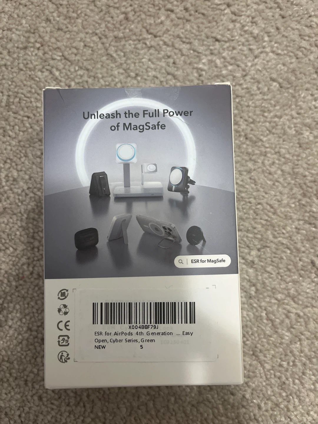 ESR Protective Airpods Cover Green