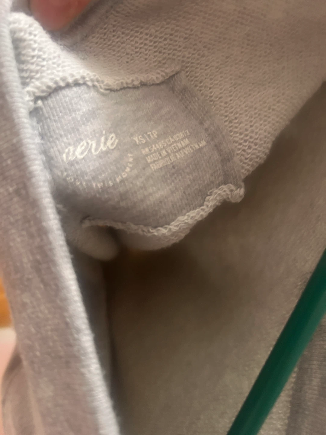 Aerie Grey "1-800-GOOD ENERGY" V-Neck Sweatshirt XS - photo 3
