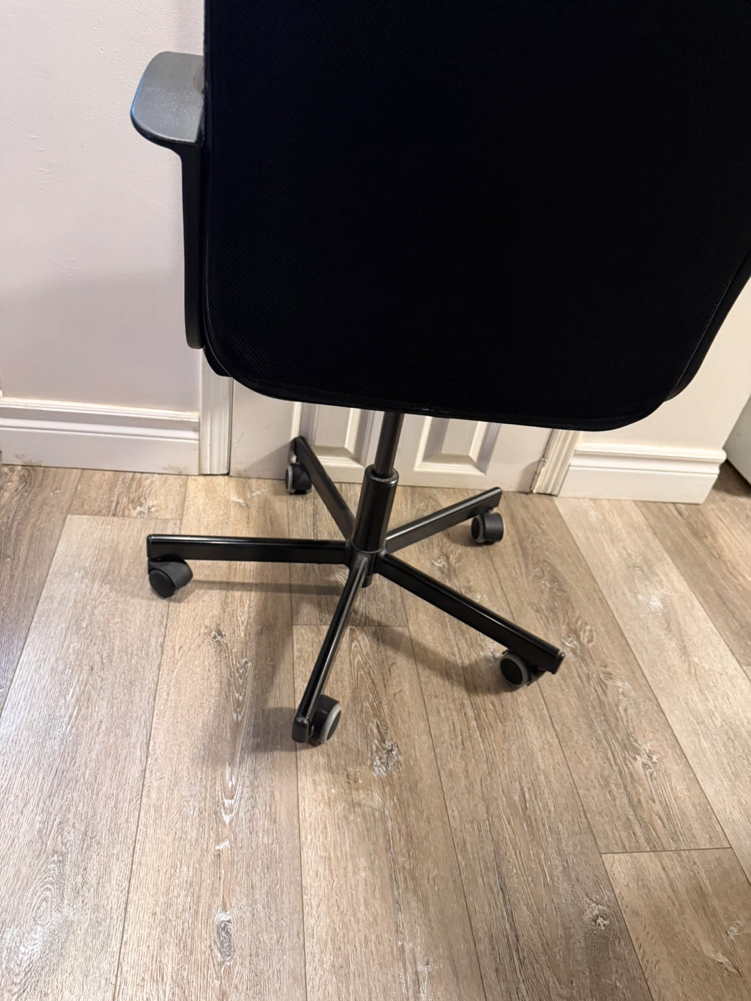 Black Office Chair - photo 5