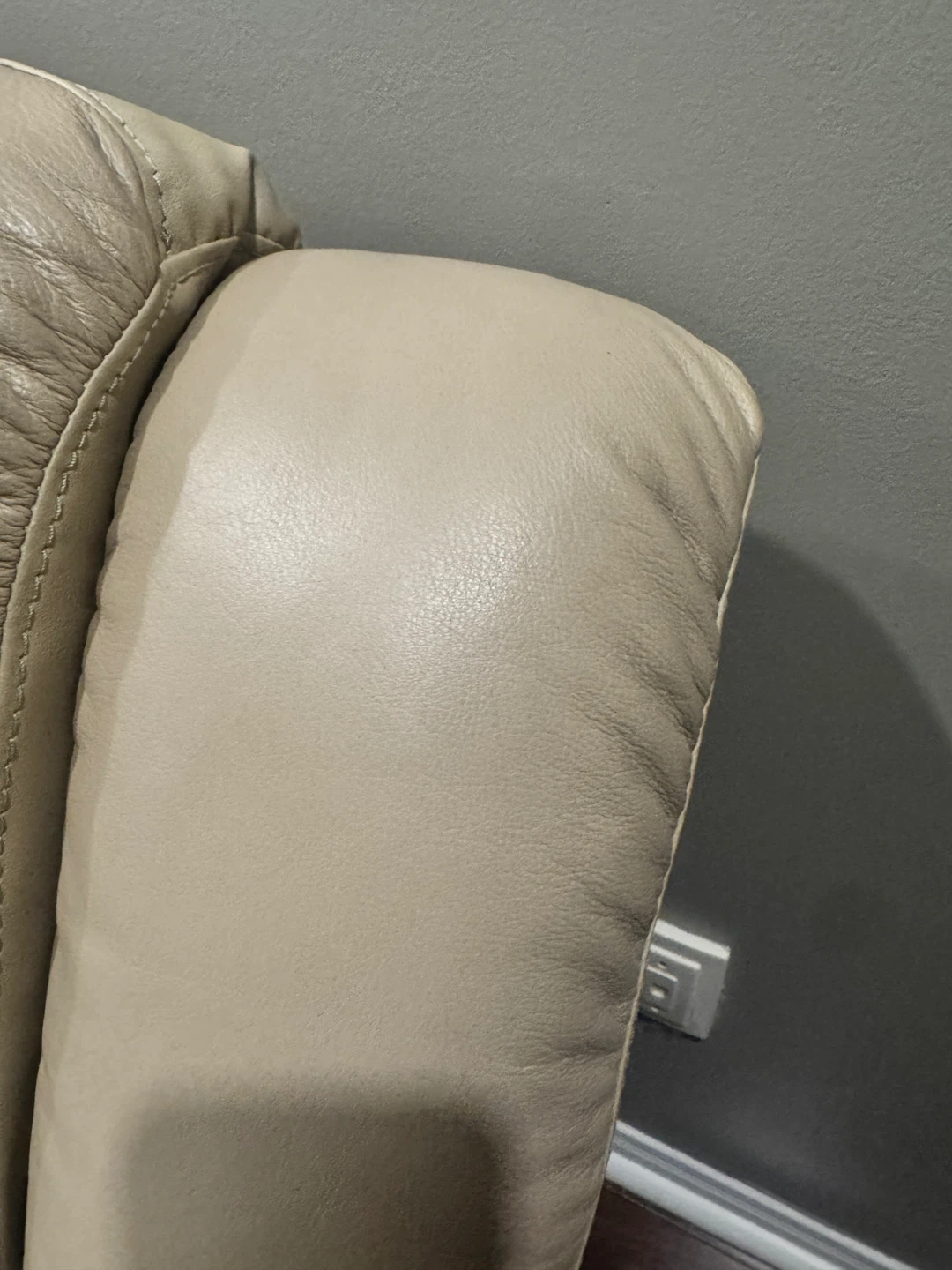 Beige Leather Double Recliner Sofa - photo 4