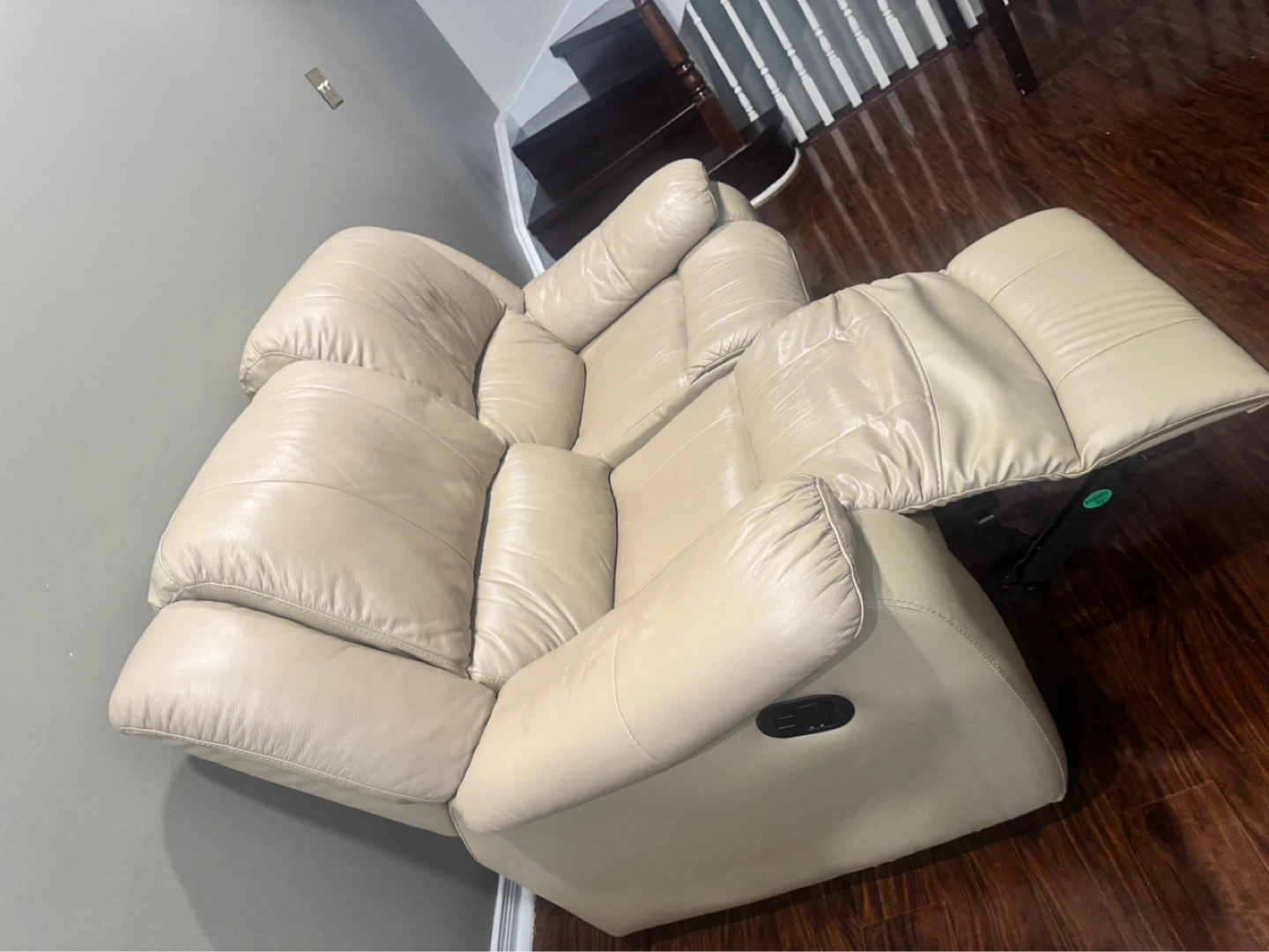 Beige Leather Double Recliner Sofa - photo 5