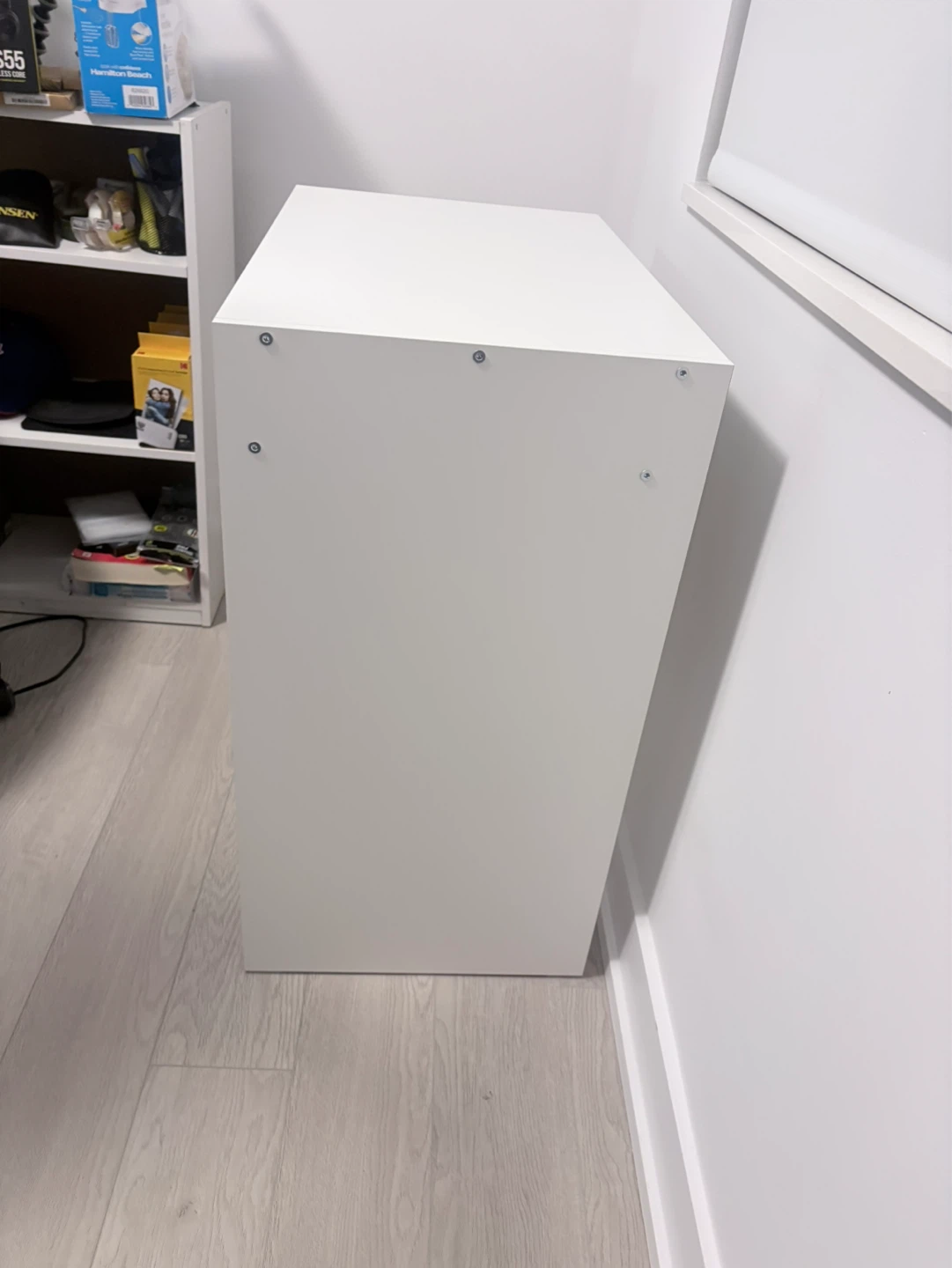 White Desk - photo 2