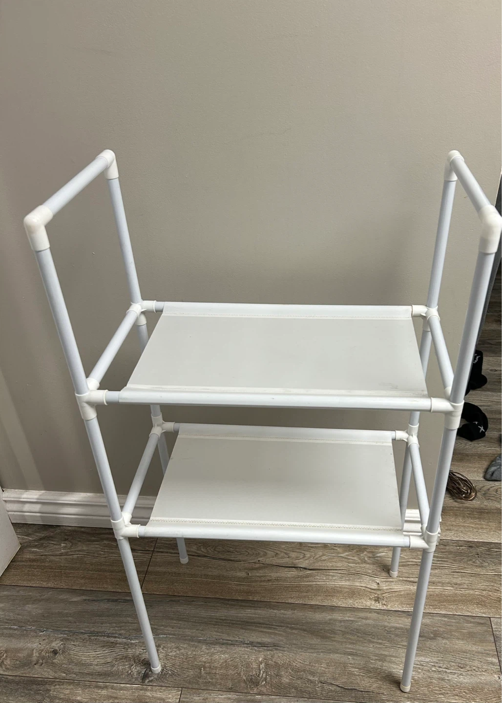 White 2-Tier Shelf Unit